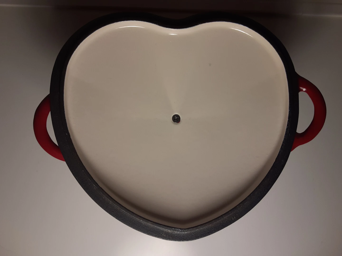 Red Heart-Shaped Dutch Oven | Authentic Kitchen - photo 5