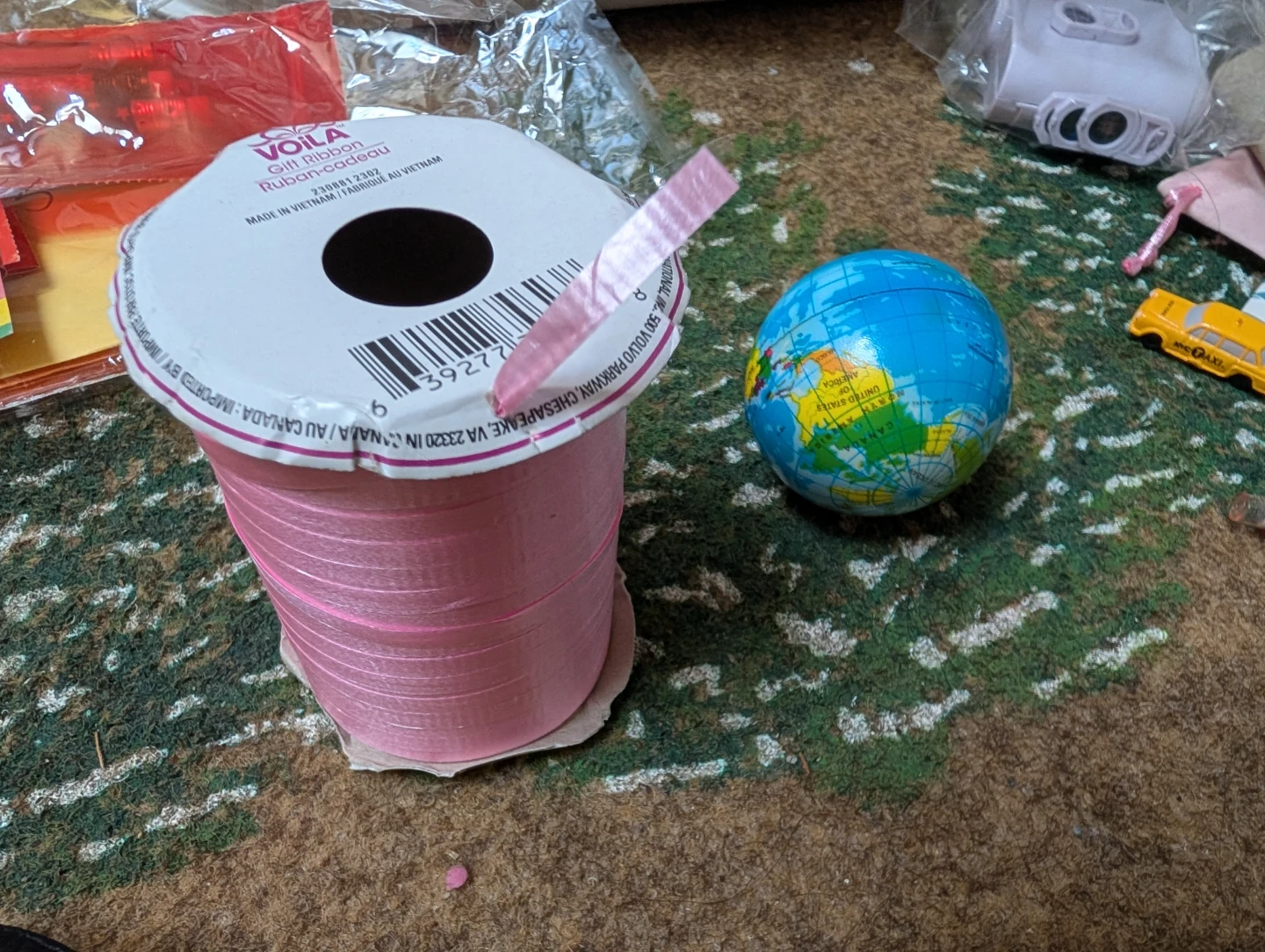 Voila Pink Gift Ribbon