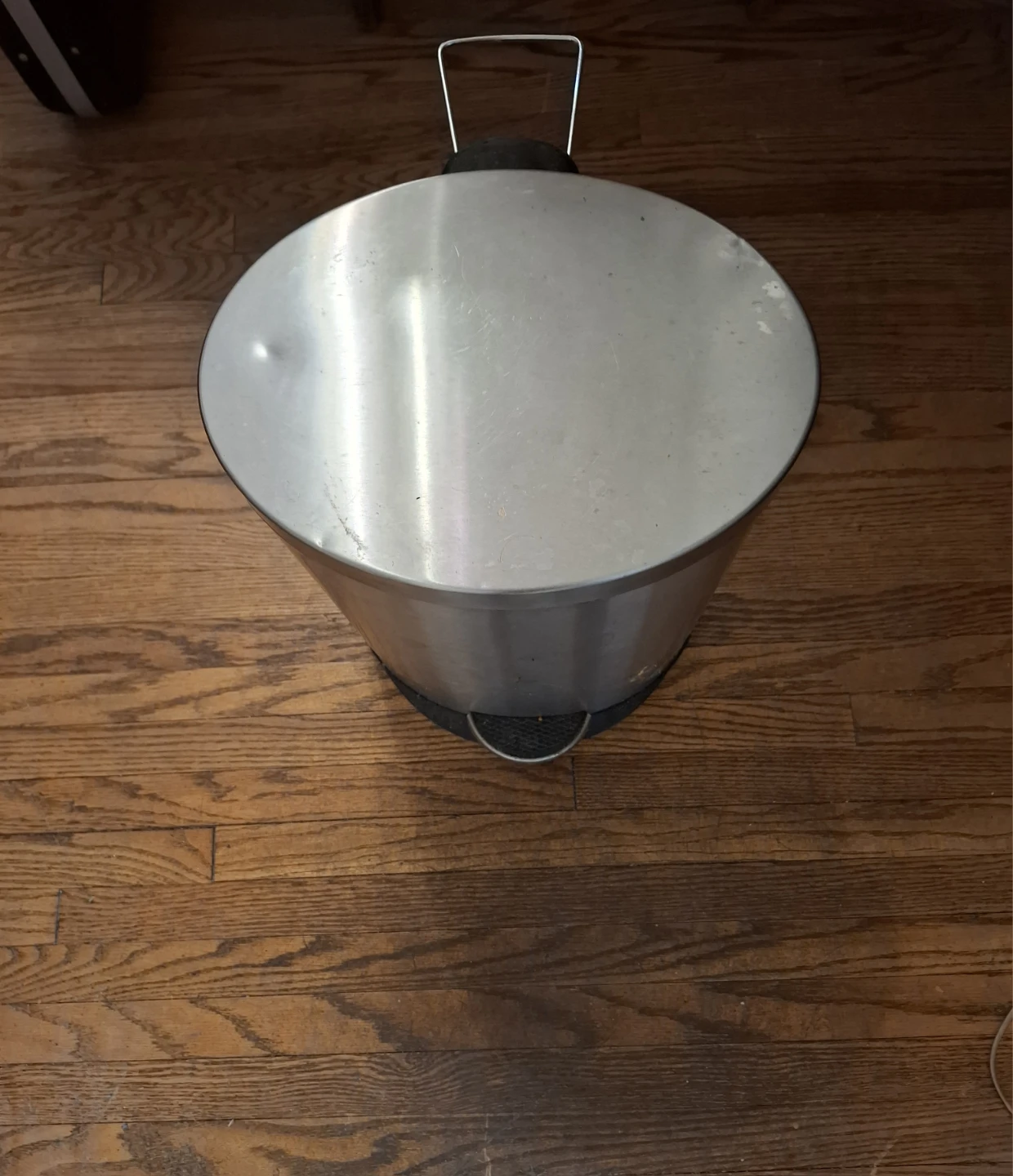 Stainless Steel Pedal Bin - photo 4