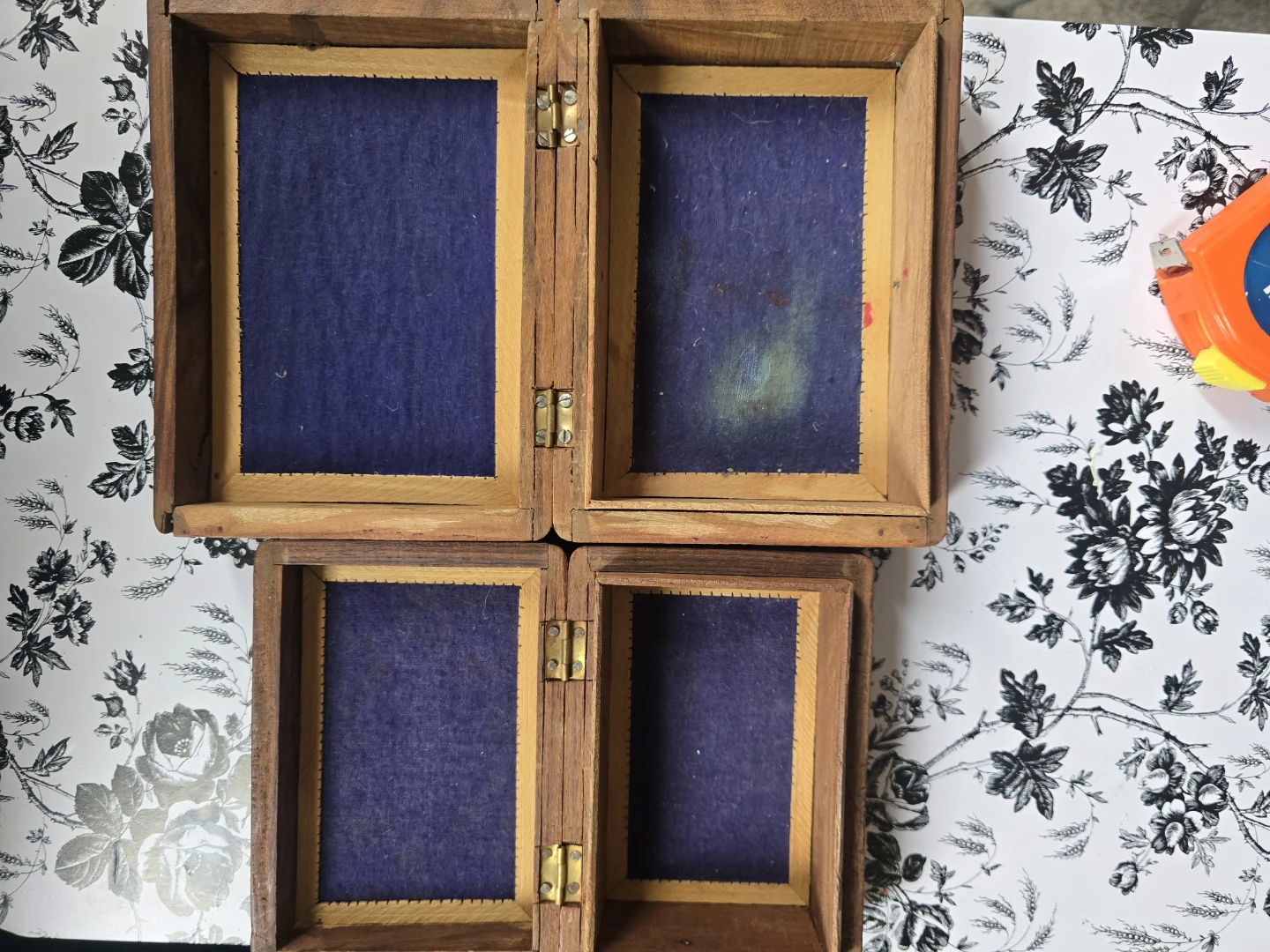 2 Vintage Hand-Carved Wooden Boxes Floral Design - photo 3