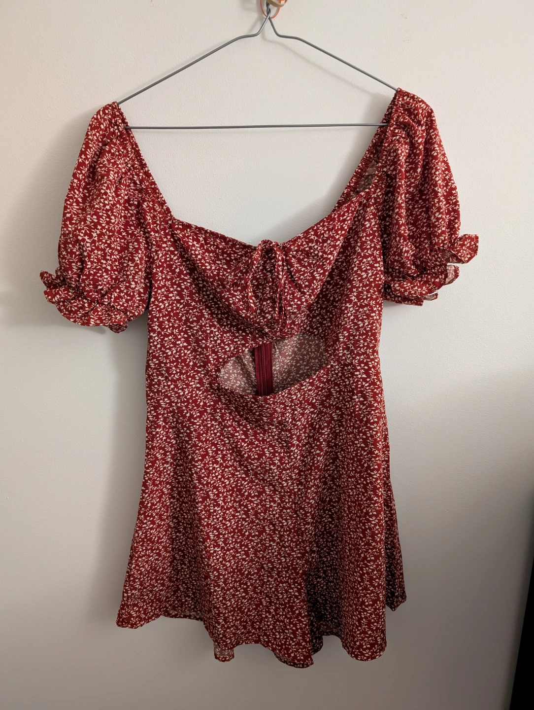 SHEIN Red Floral Puff Sleeve Mini Jumpsuit Romper - Size M
