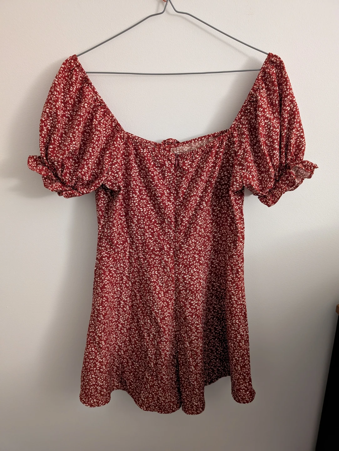 SHEIN Red Floral Puff Sleeve Mini Jumpsuit Romper - Size M - photo 2