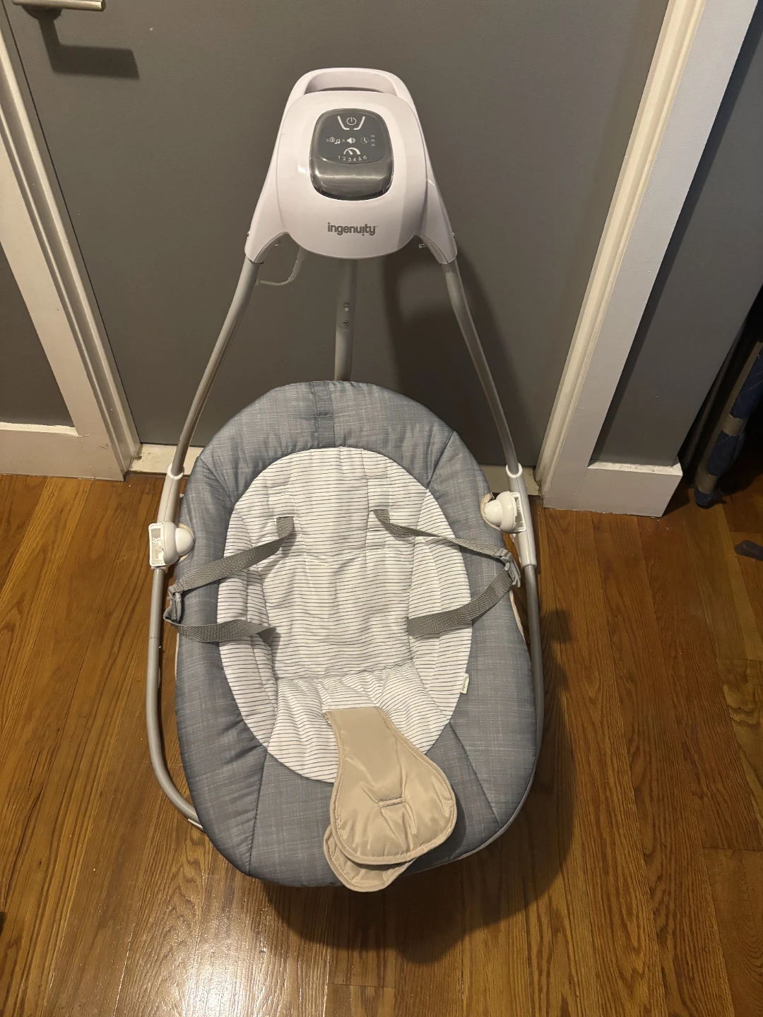 Baby swing
