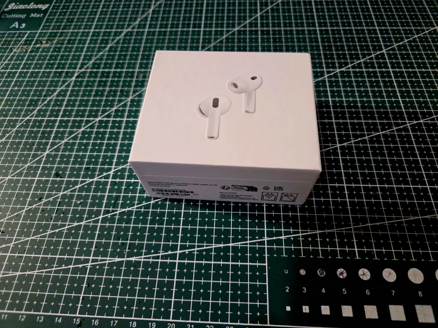 Apple AirPods Pro 3 - photo 2