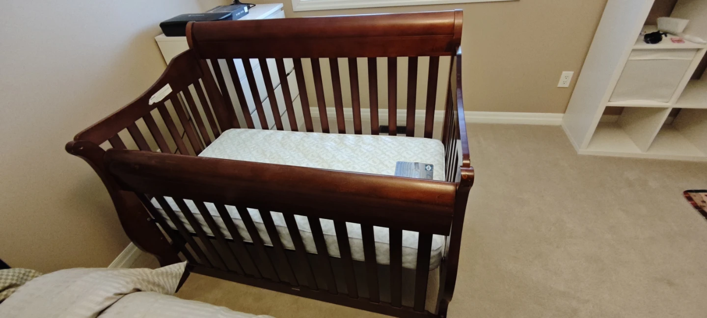 Wooden Crib with Mattress