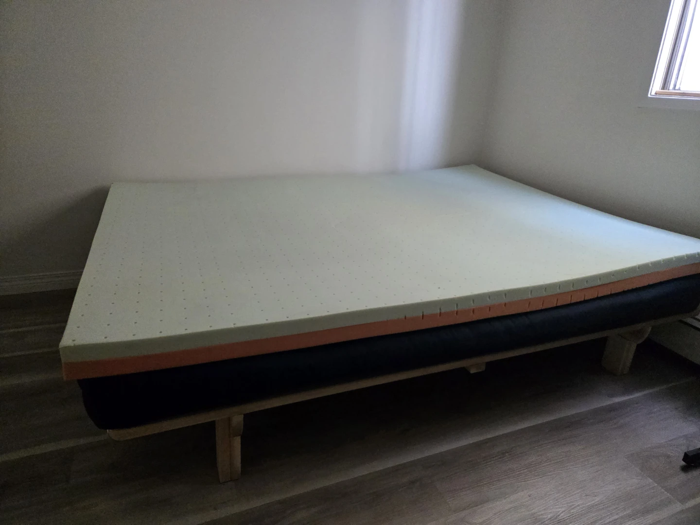 Dark Blue Futon with Wood Frame & foam mattress topper - photo 4
