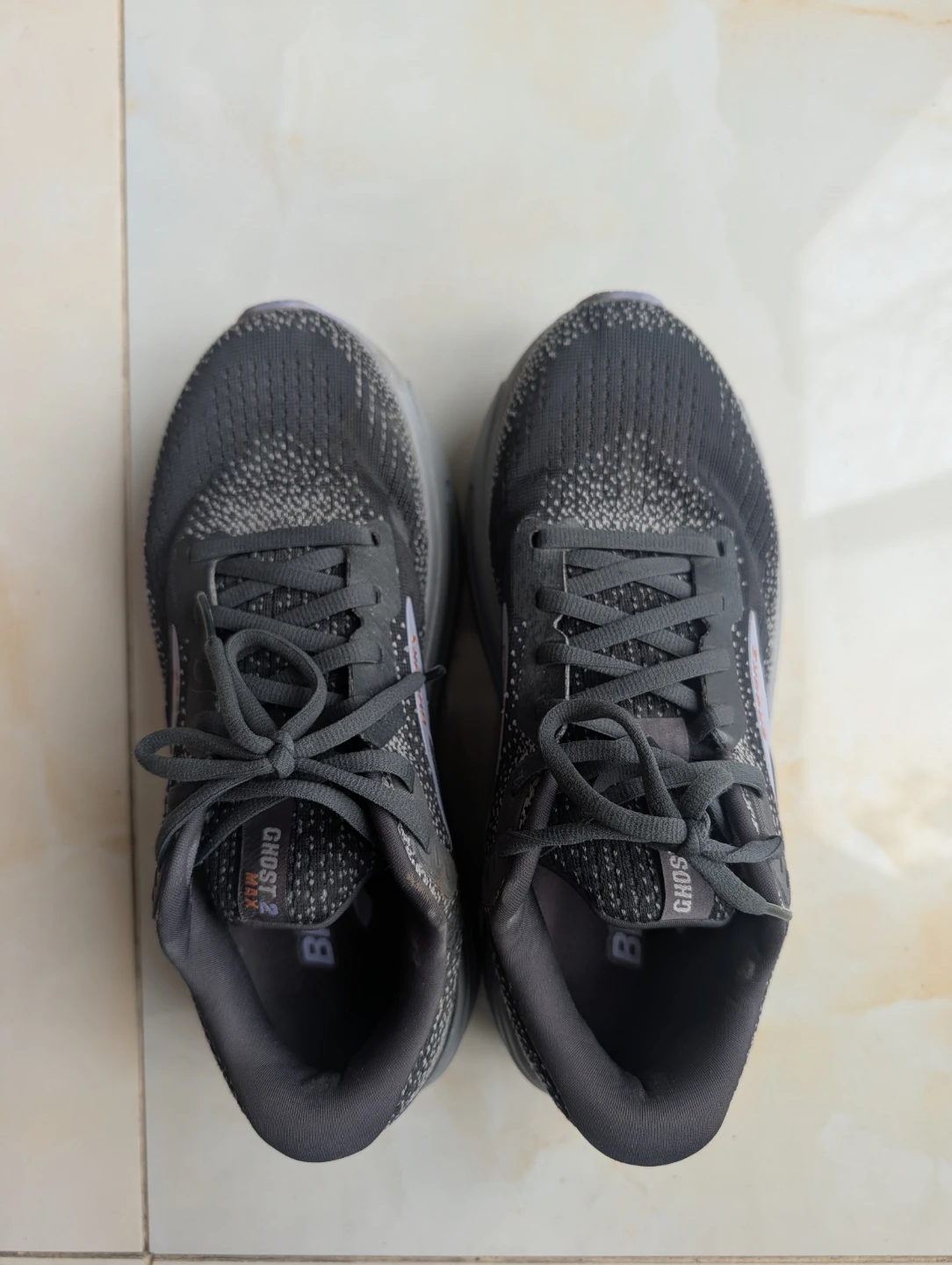 Brooks Ghost Max 2, women size 7.5 Wide D Running Shoes