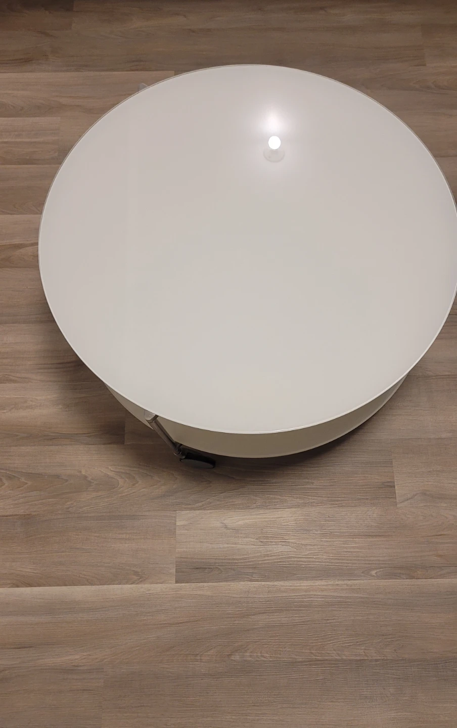 30" White Round Coffee Table with 3 Wheels - photo 4