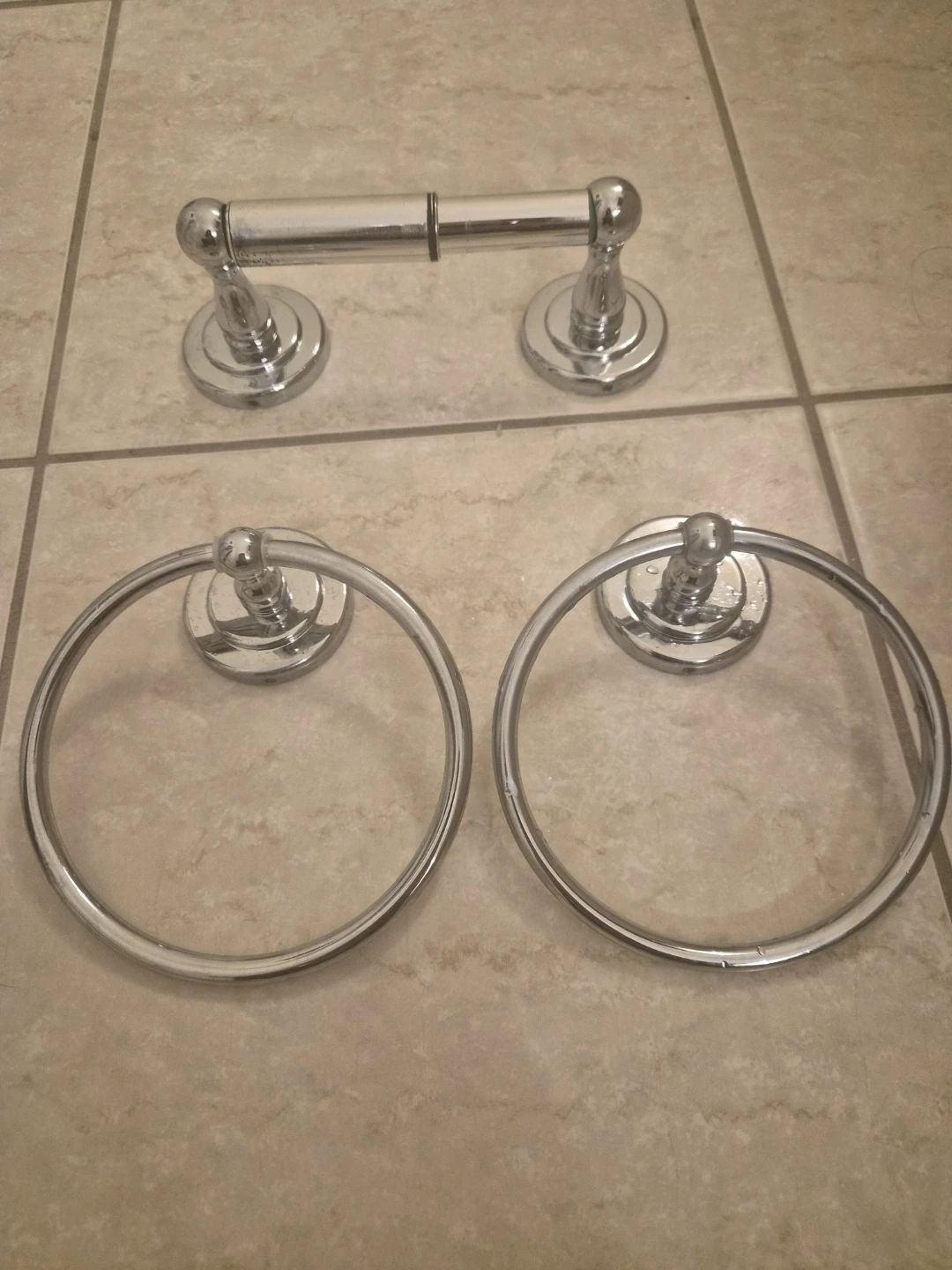 Chrome Bathroom Fixture Set - Toilet Paper Holder & Towel Rings