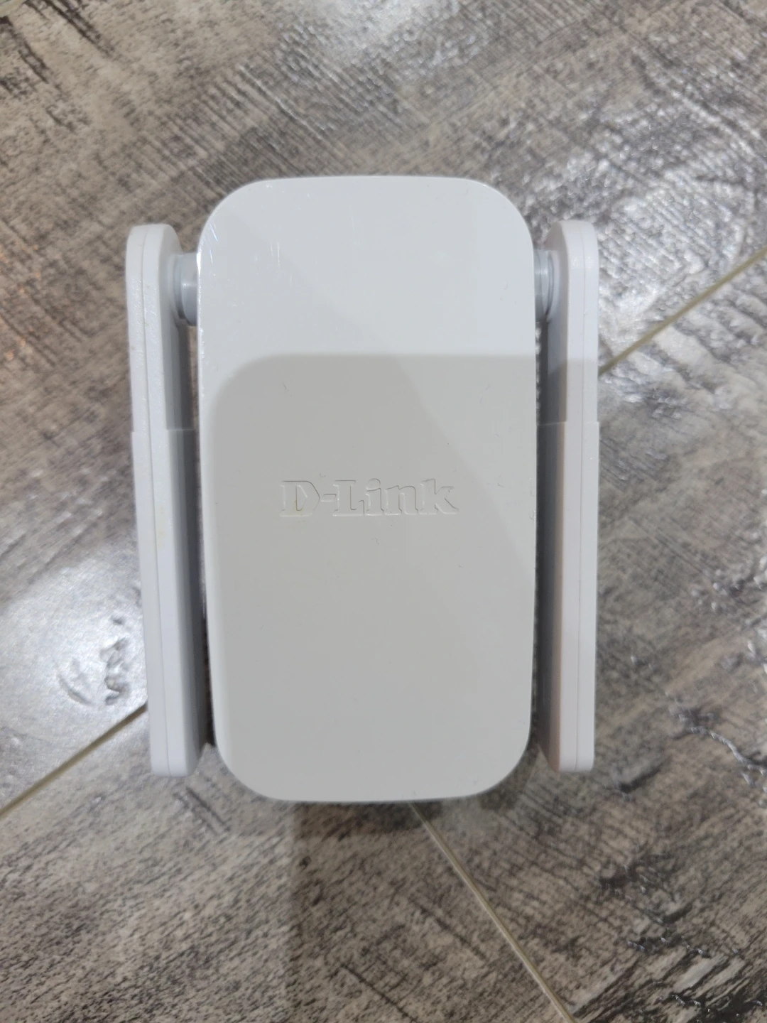 D-Link DAP-1610 Wi-Fi Range Extender - photo 2