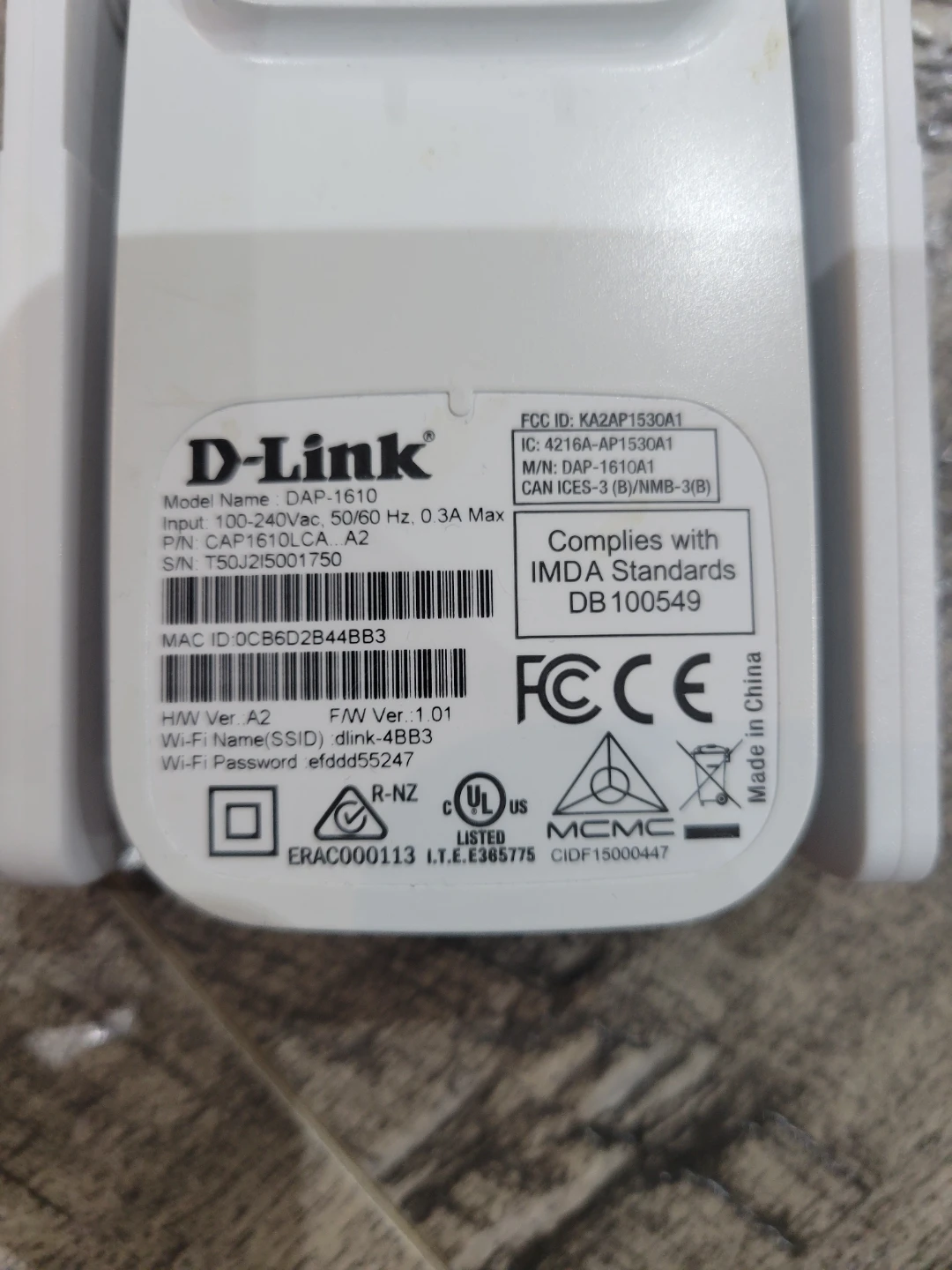 D-Link DAP-1610 Wi-Fi Range Extender - photo 4