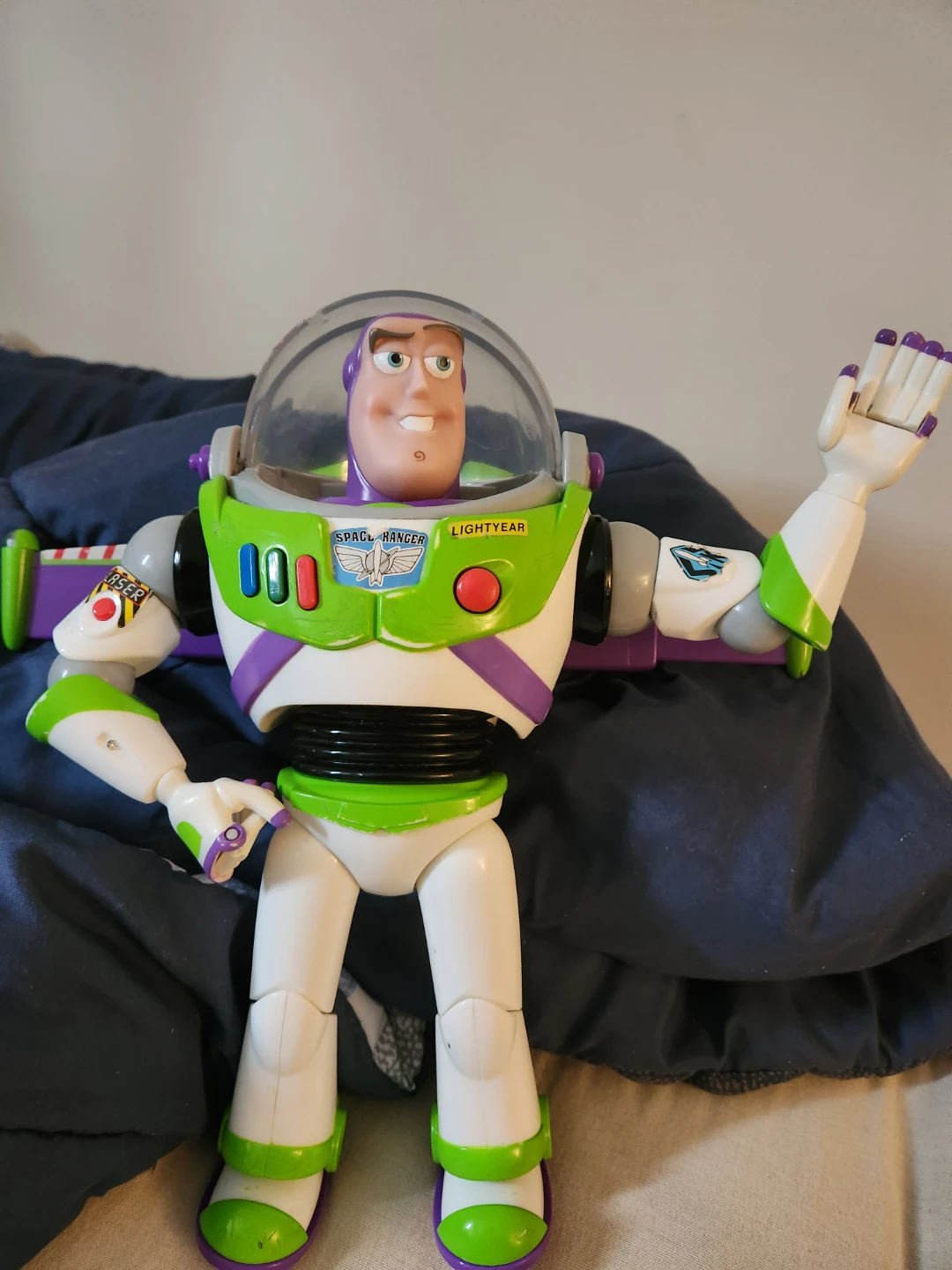 Disney store talking buzz lightyear. - photo 2