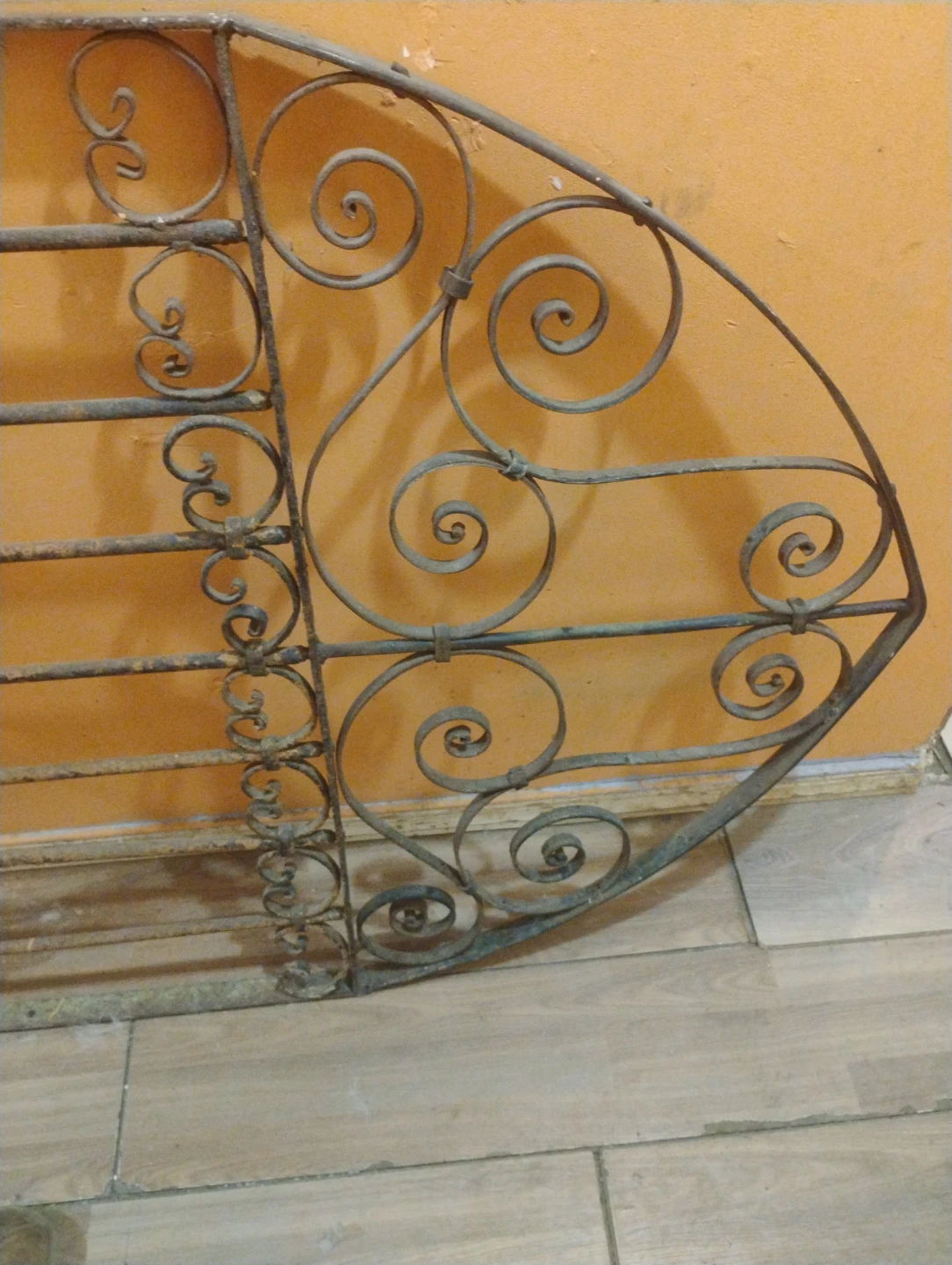 Antique Wrought Iron gate Grille - photo 2