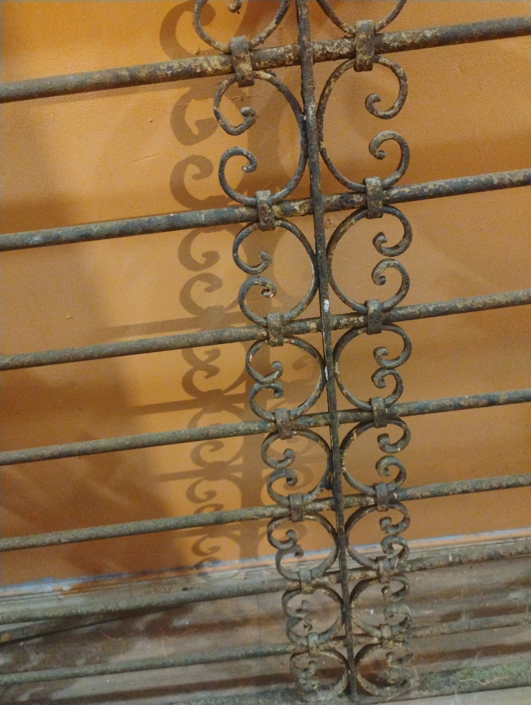 Antique Wrought Iron gate Grille - photo 3
