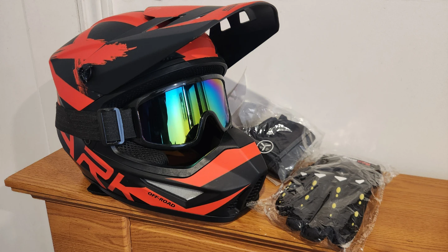 Spark Off-Road Helmet with Goggles and Gloves