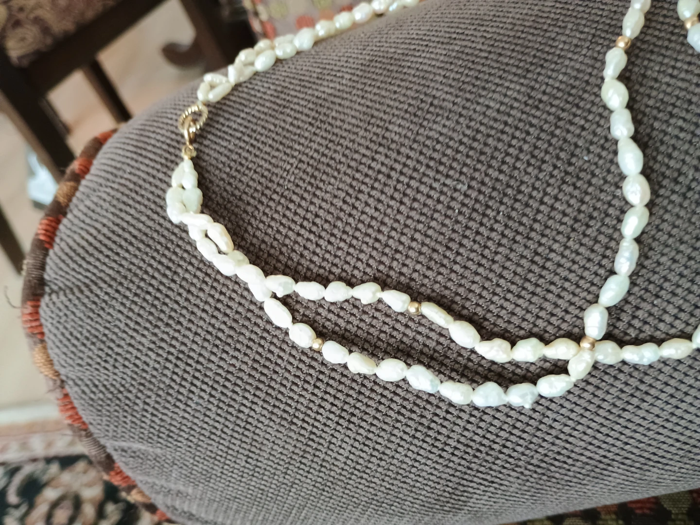 White Freshwater Pearl Necklace with Gold Clasp - photo 2