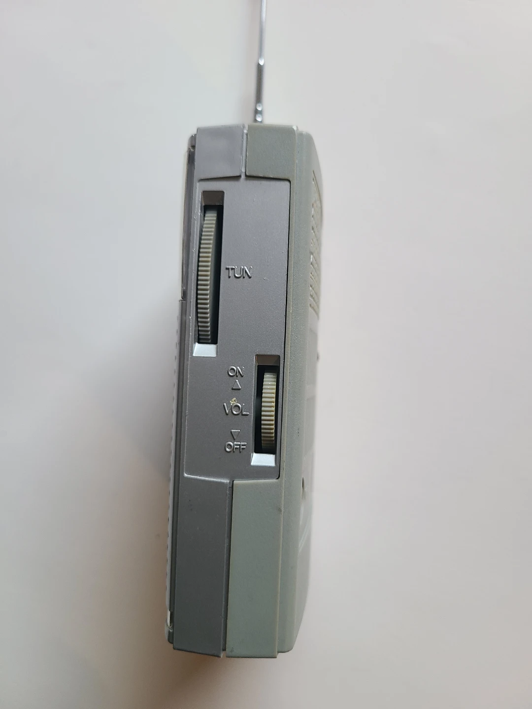 Pulser AM/FM Pocket Radio - photo 3