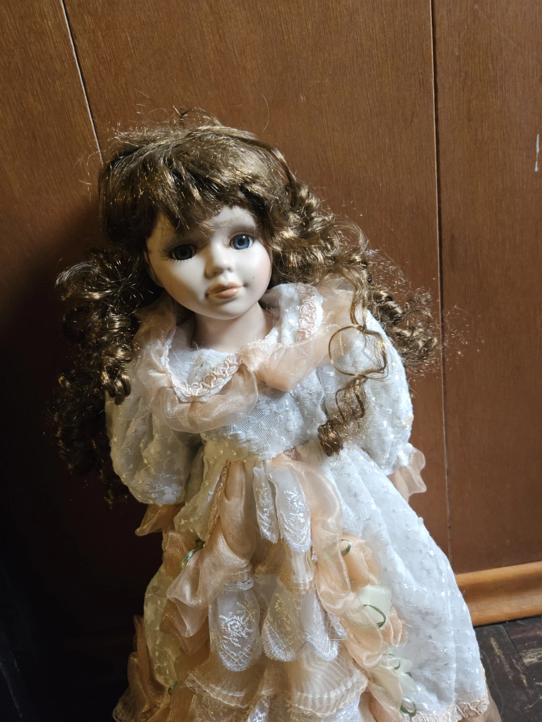 Victorian Style Porcelain Doll - photo 3
