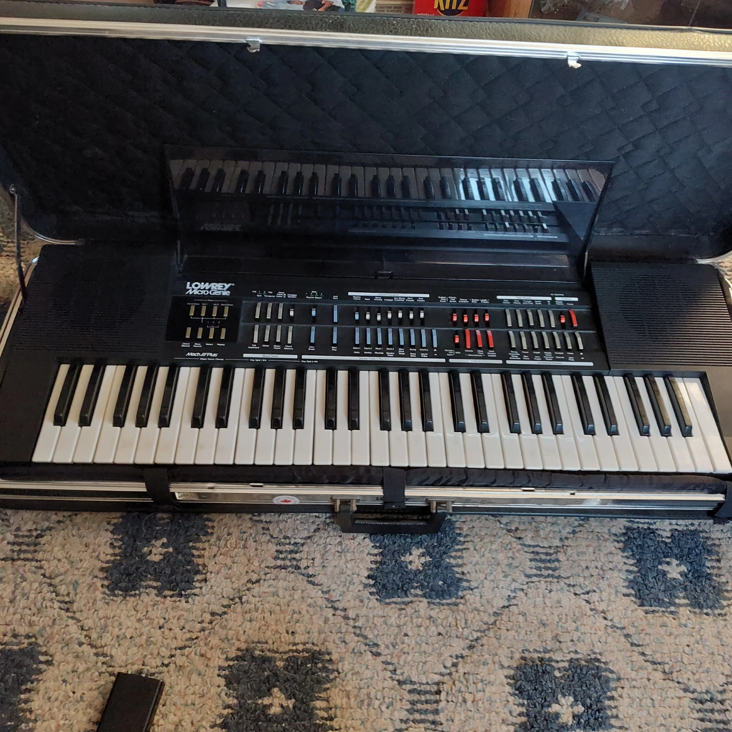 Lowrey keyboard