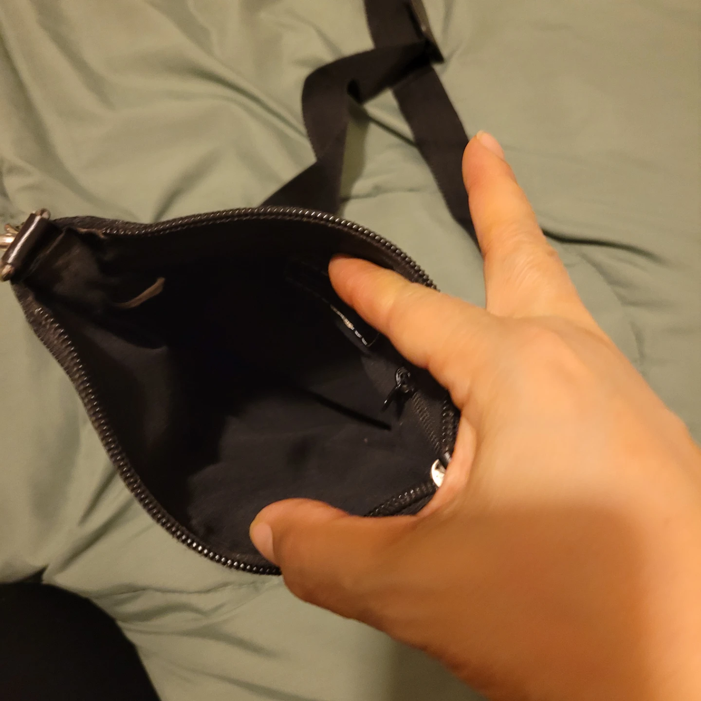 Black patterned crossbody bag - photo 4