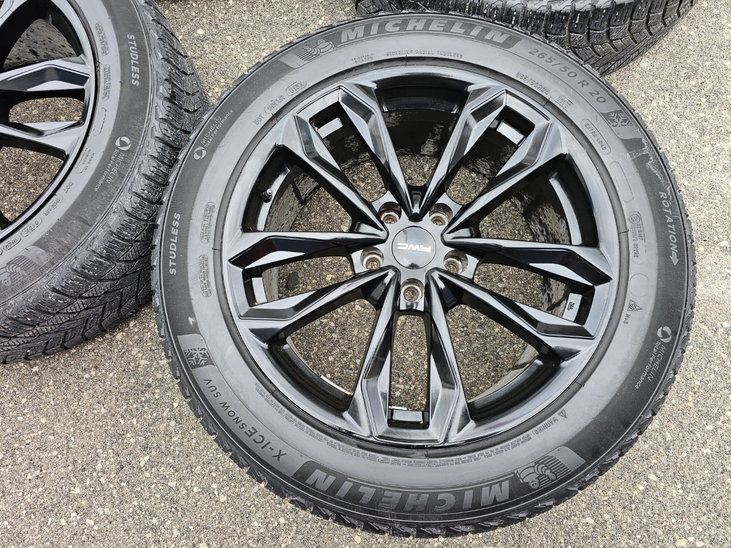 DODGE DURANGO/JEEP GRAND CHEROKEE WINTER TIRES ON RIMS - photo 2