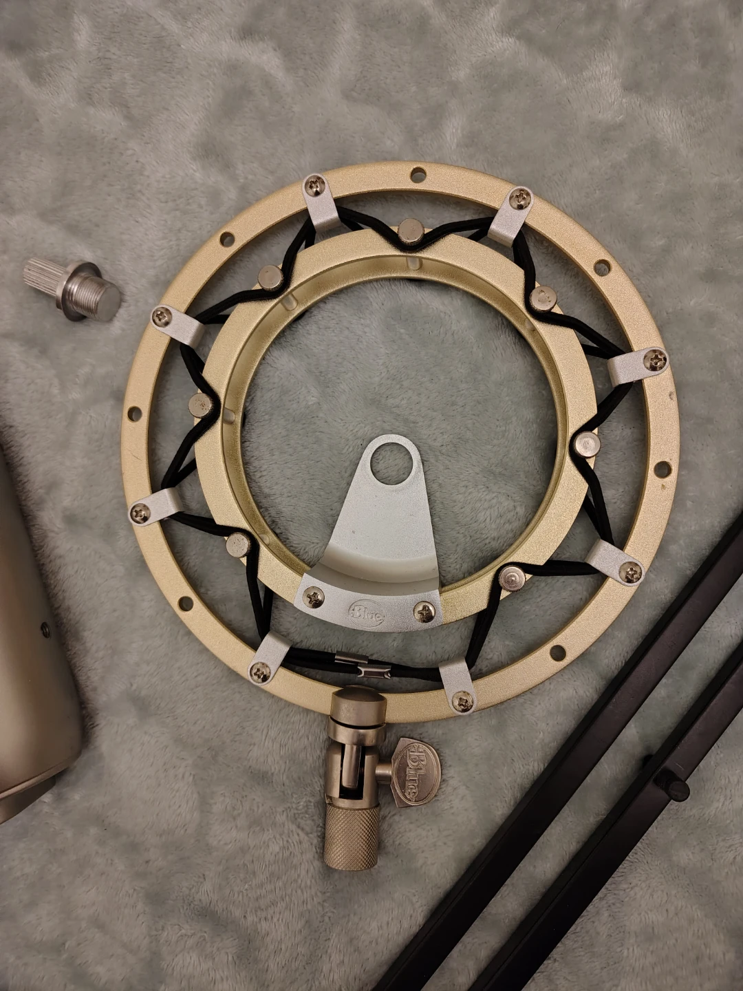 Blue Yeti Microphone with Boom Arm and Pop Filter - photo 3