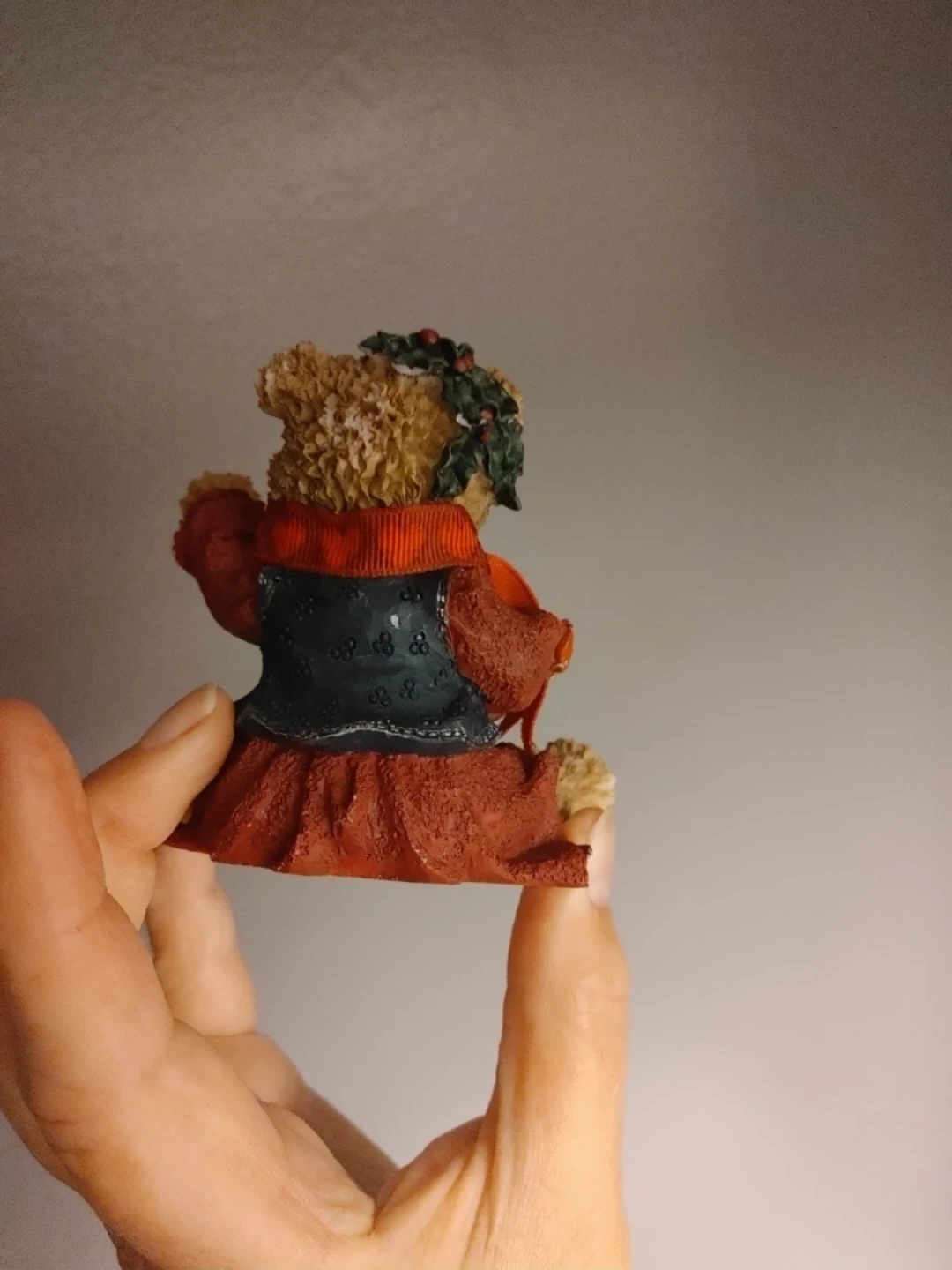 🥕Carlton Cards "Heart Patch Place" Limited Edition Figurine - photo 3