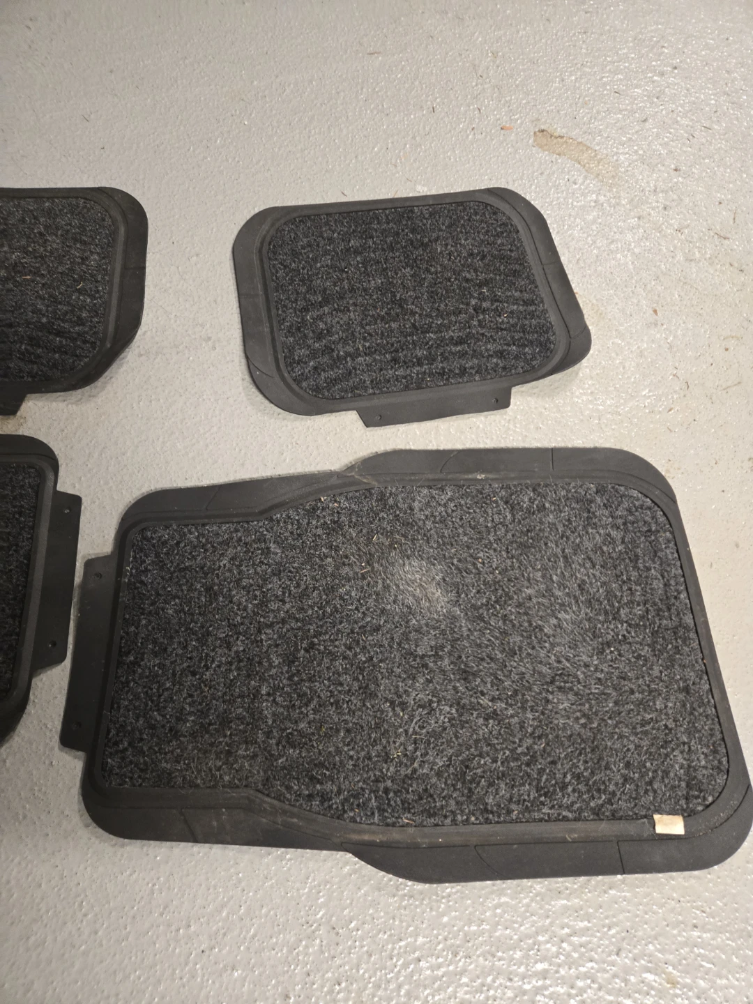 Set of 4 All-Weather Car Floor Mats - photo 3