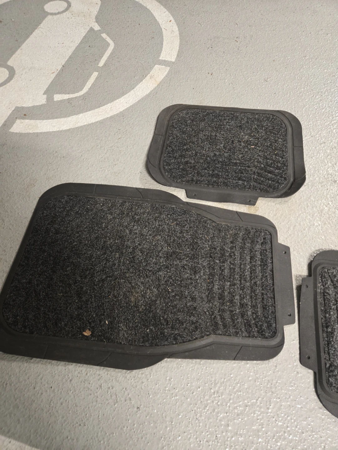 Set of 4 All-Weather Car Floor Mats - photo 4
