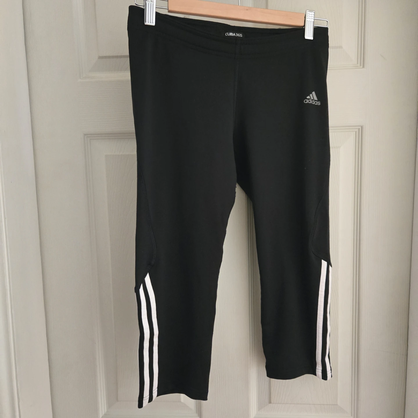 Adidas Clima365 Black Capris Size M