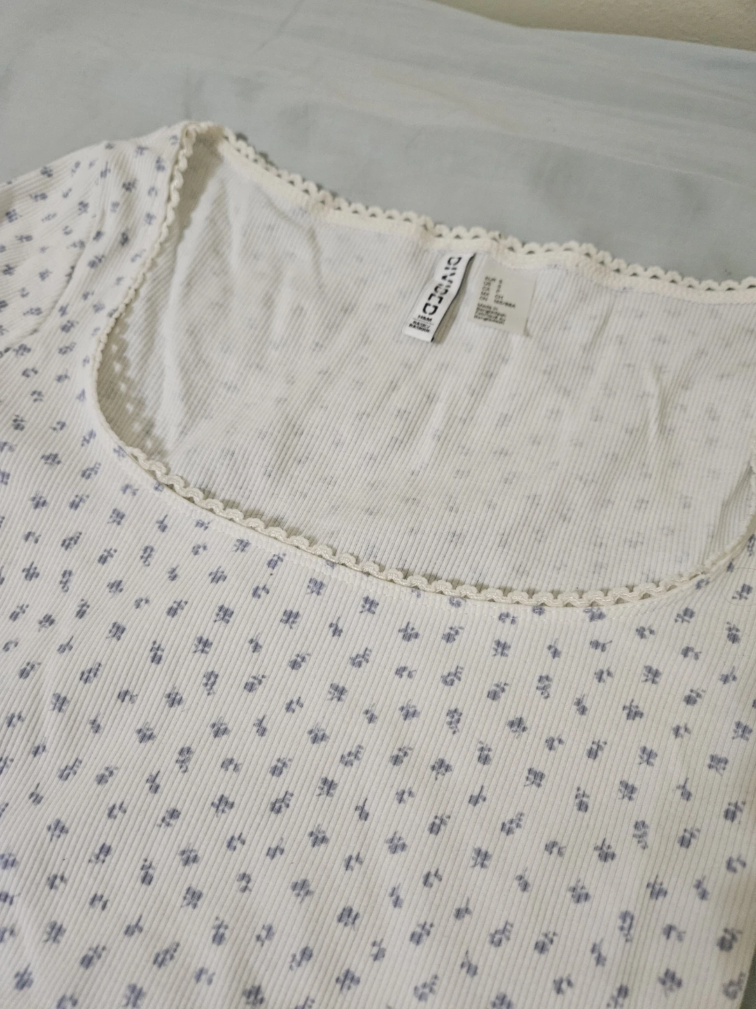 H&M Long Sleeve Floral Top - photo 3