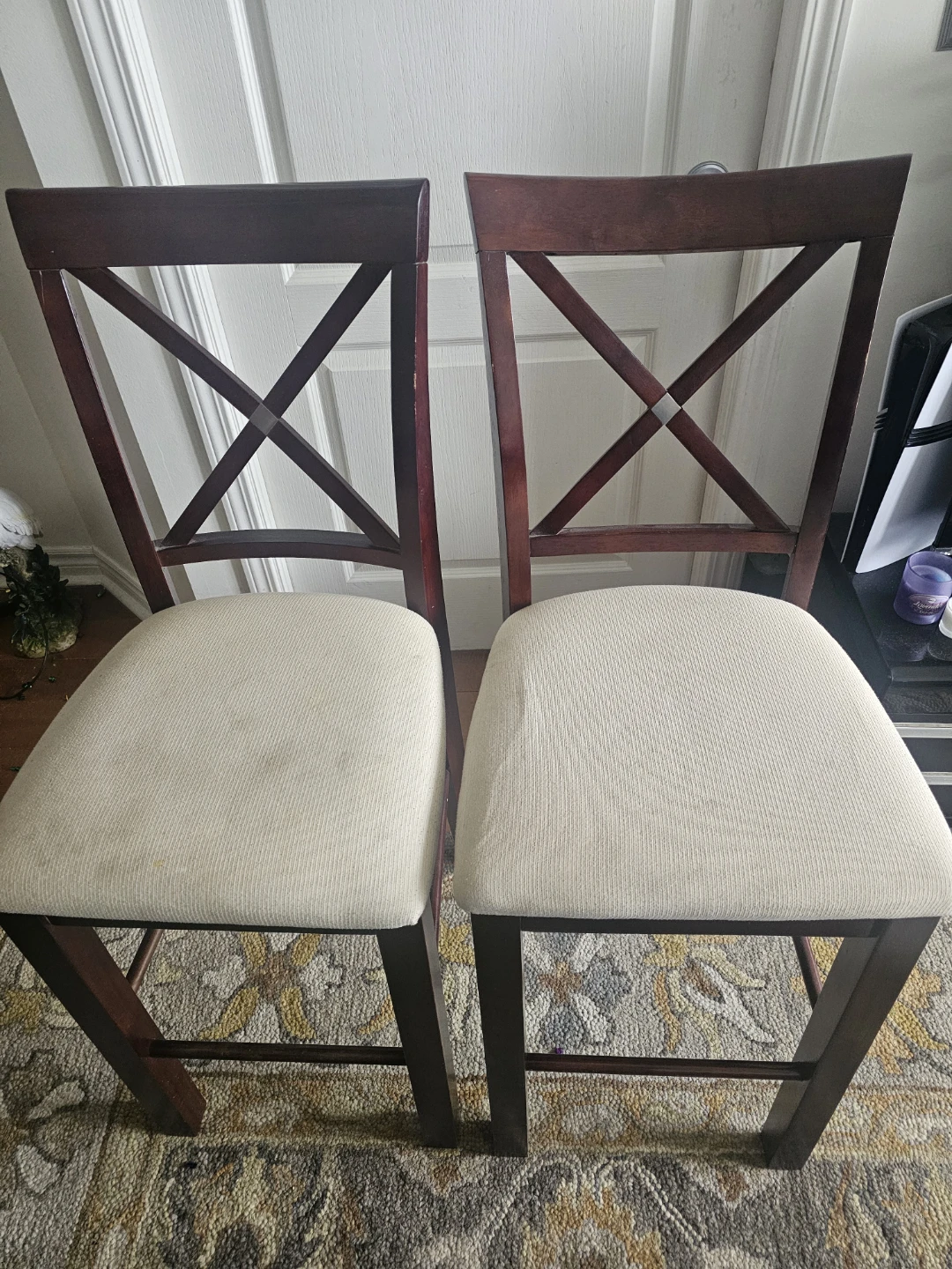 4 Counter Height / Bar Chairs - photo 2