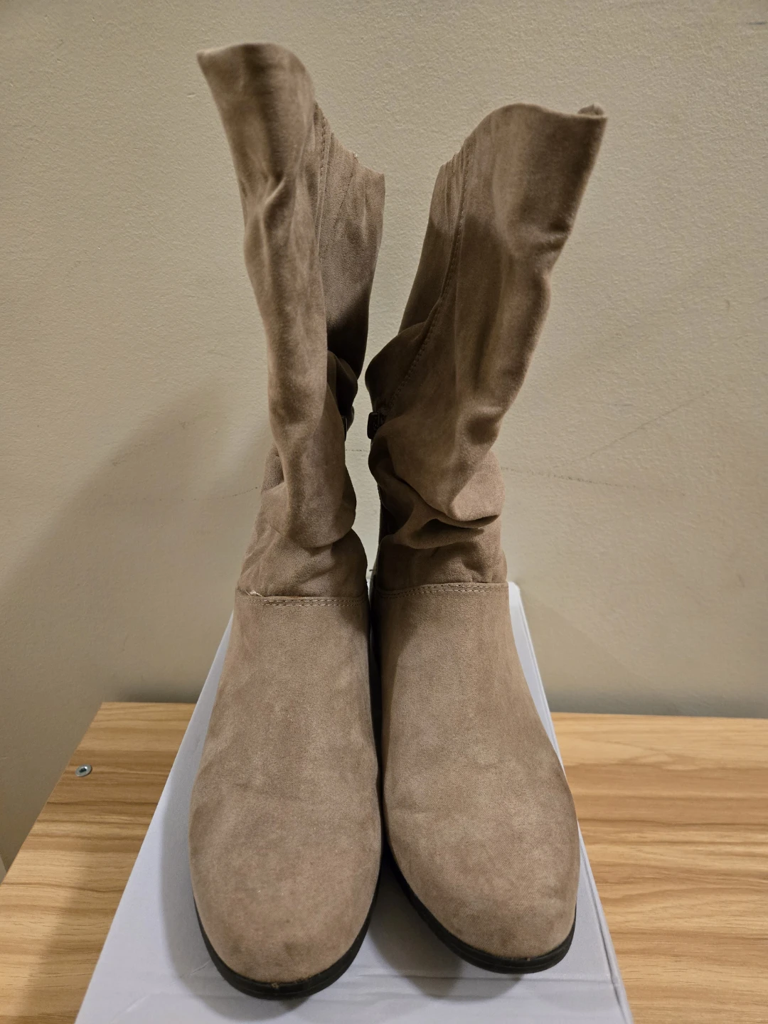 Tan Suede Slouch Boots Size 5 - photo 2