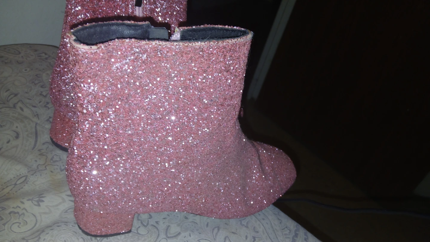 Women's pink glitter boots