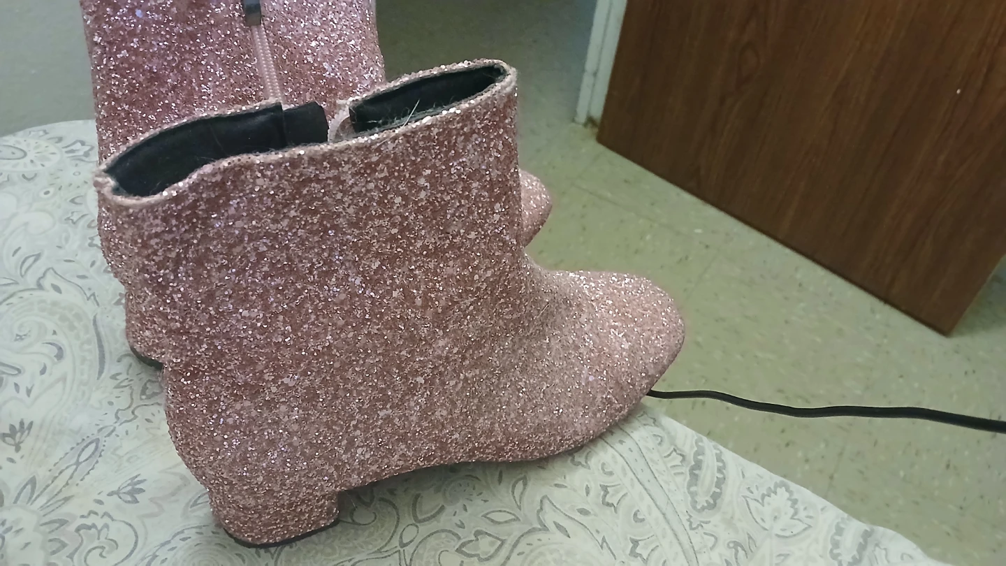 Women's pink glitter boots - photo 3