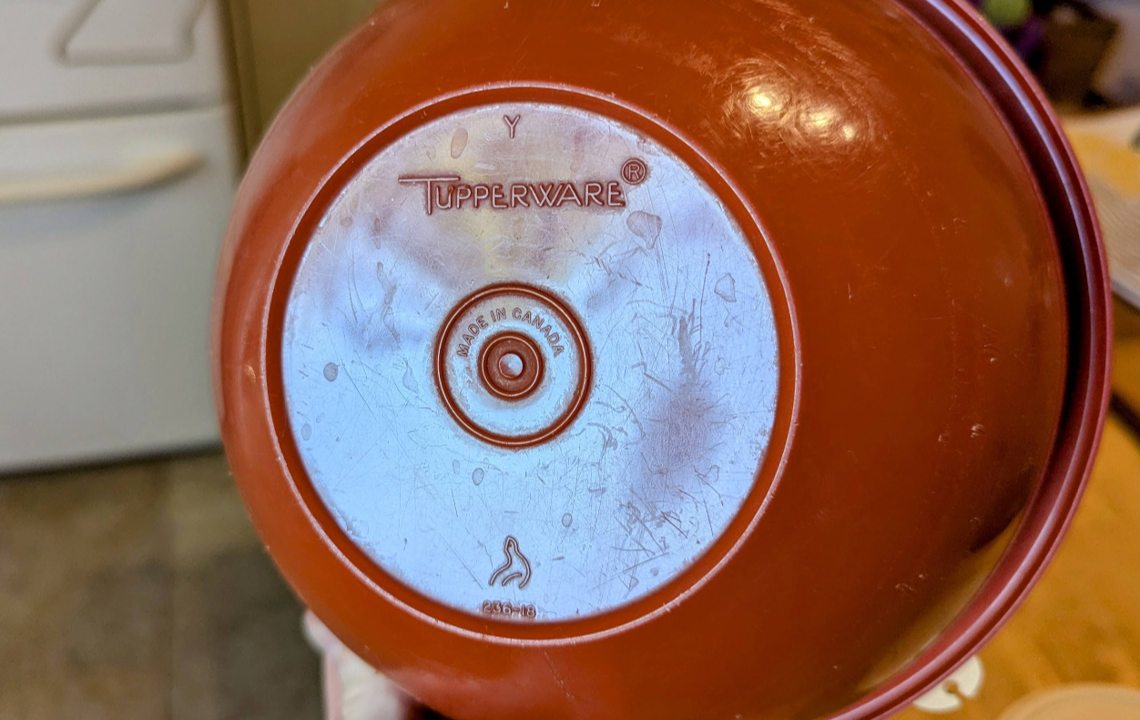 Vintage Tupperware Mixing Bowls - photo 3