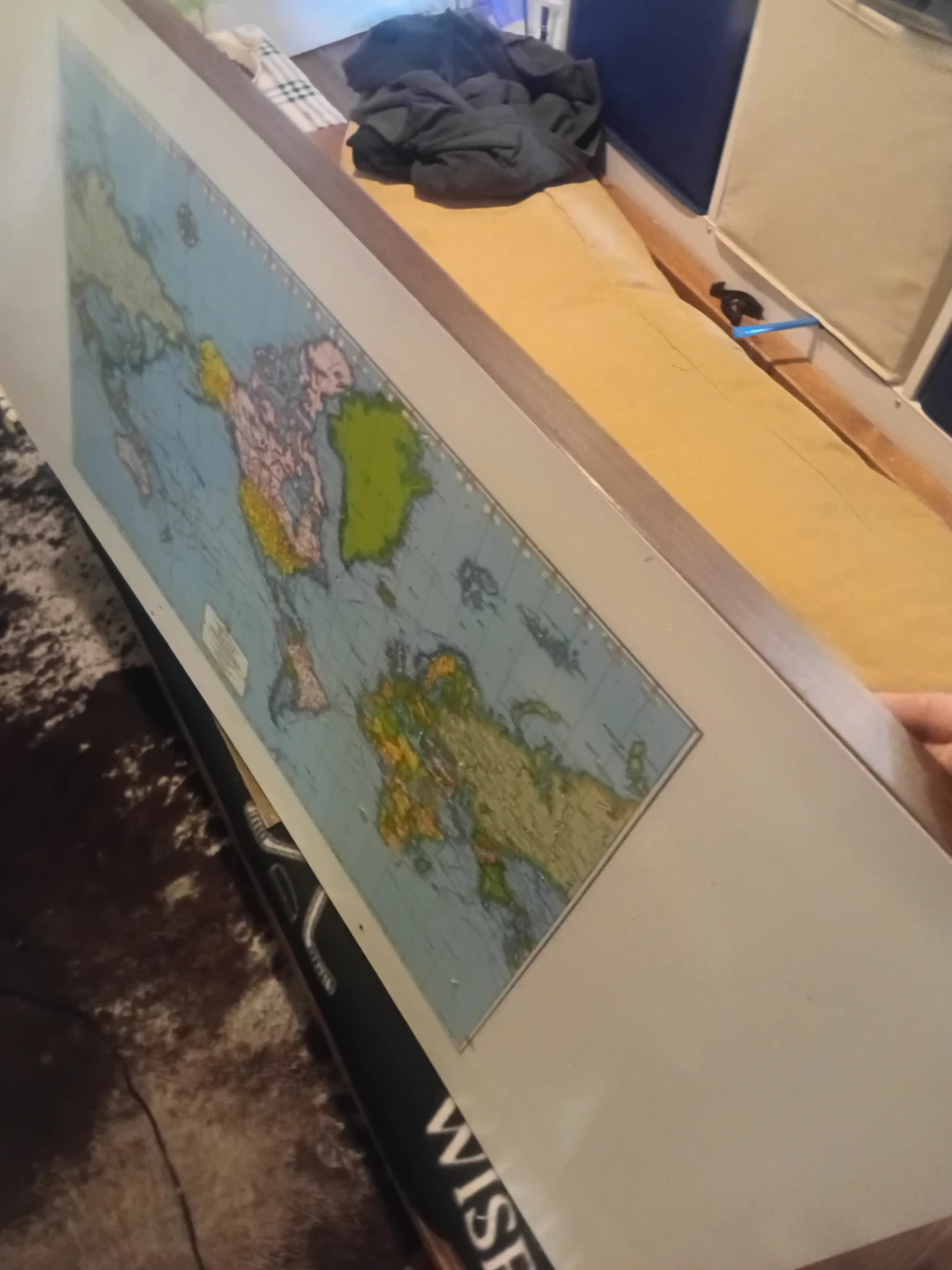 Surface of desk World Map - photo 2