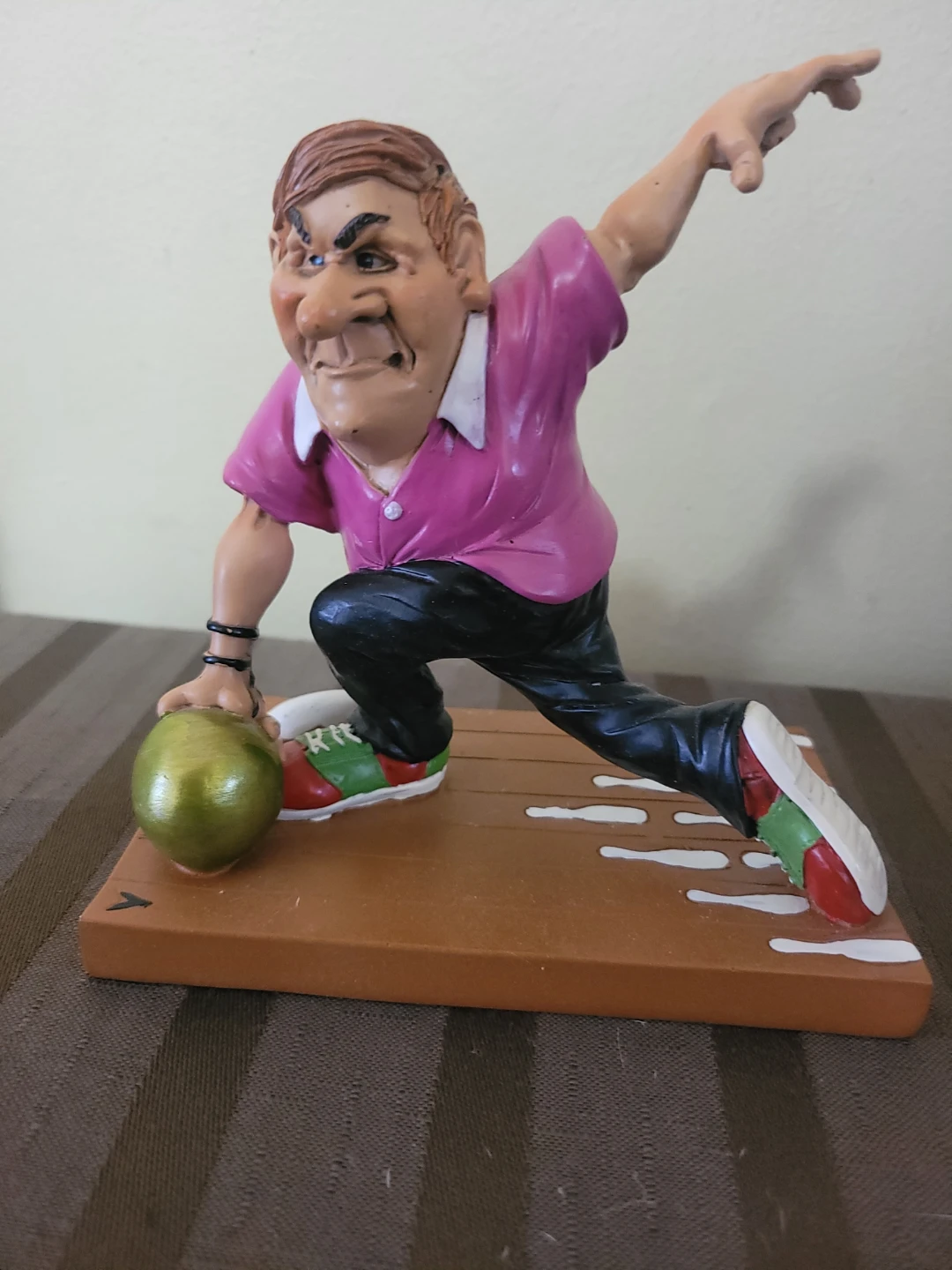 Collection of 6 Sport quirky character figurines - photo 5