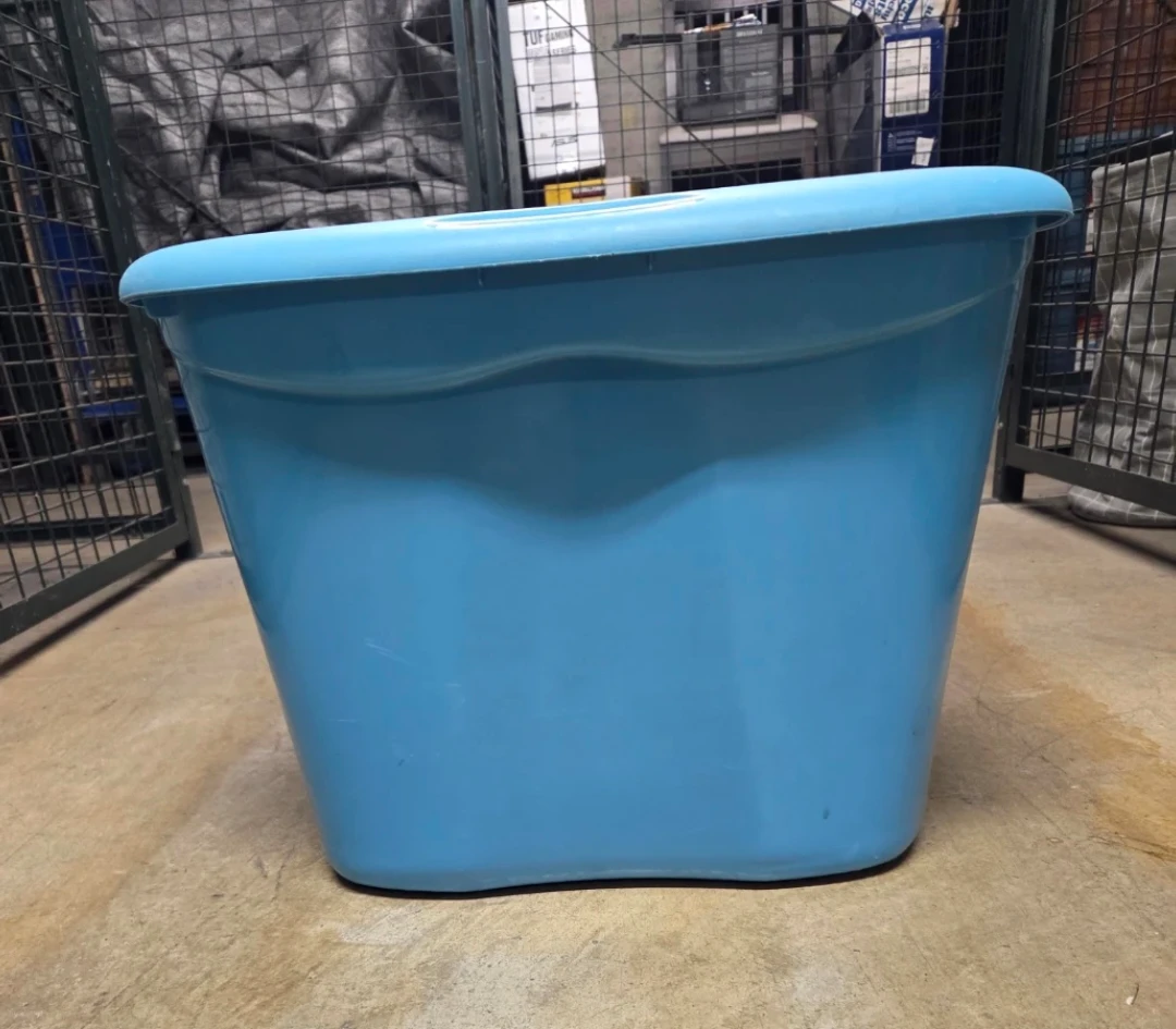 Blue Plastic Storage Bin with Lid - photo 2
