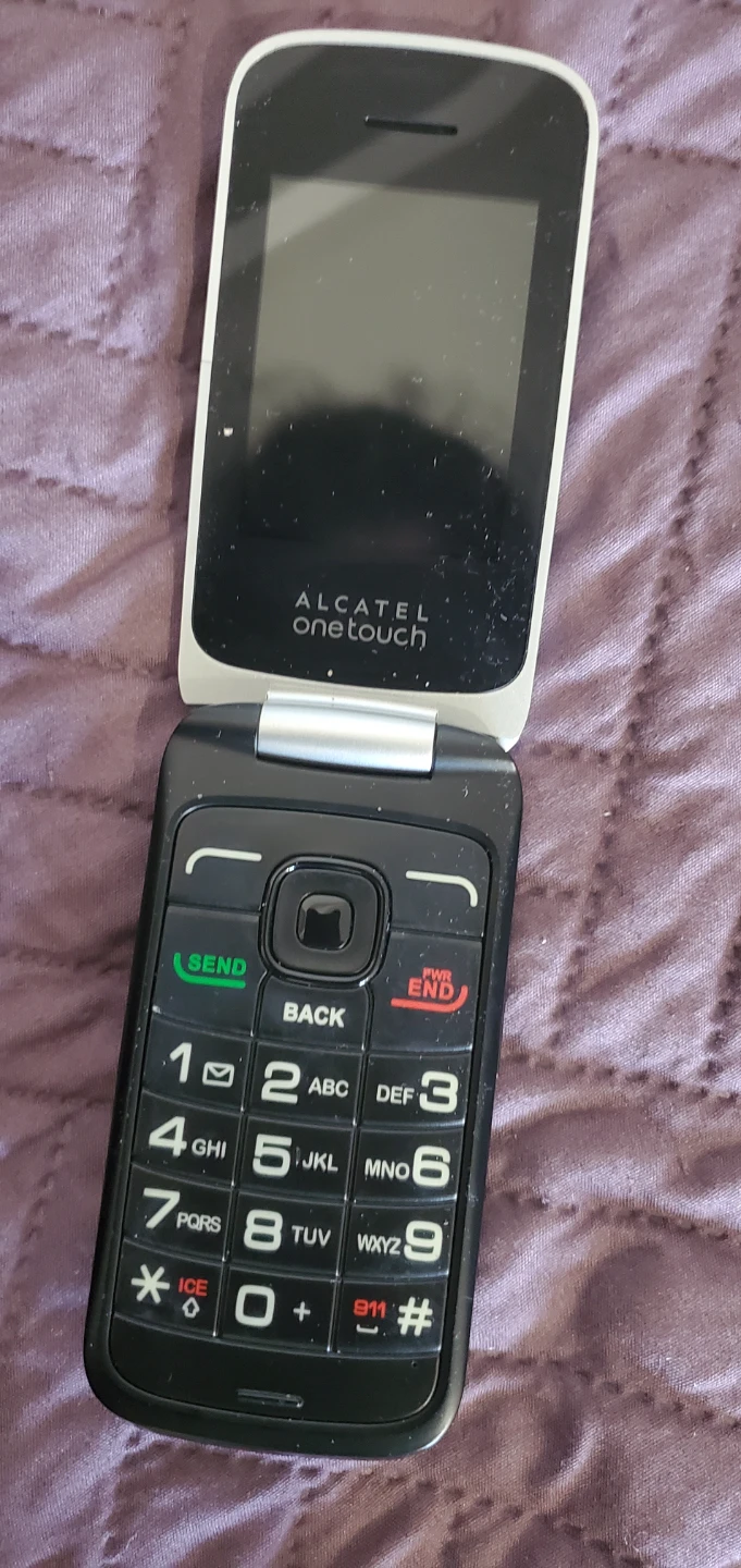 Alcatel One Touch Flip Phone 🥕 - photo 2