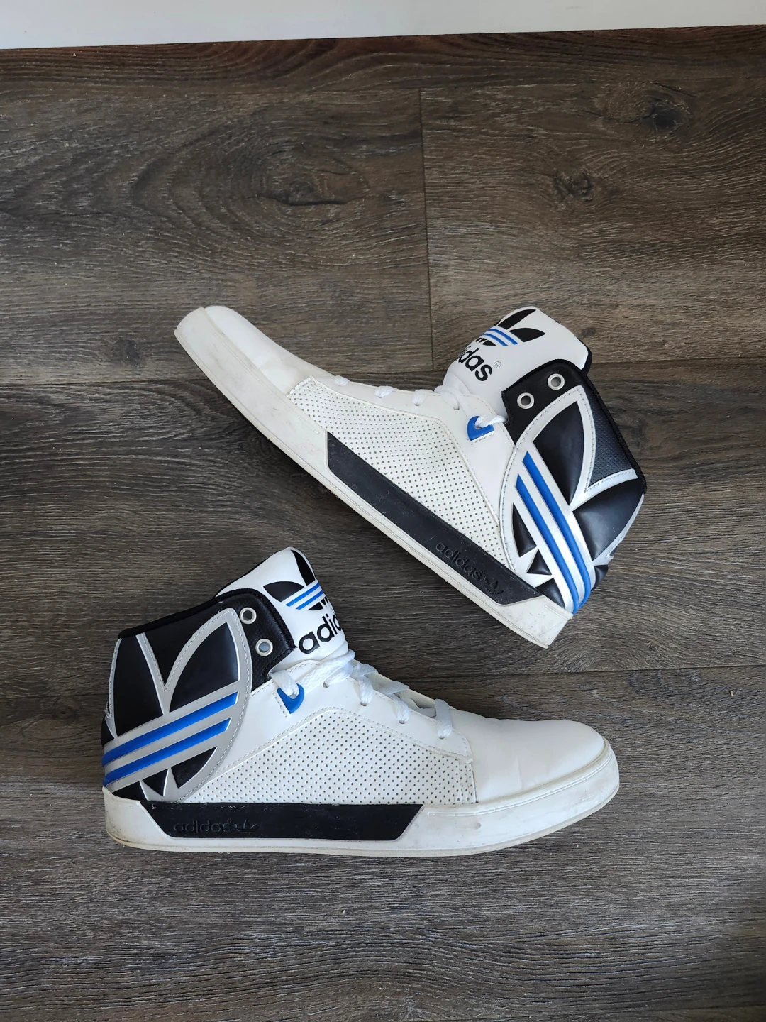 Adidas High Top Sneakers - Mens 8.5