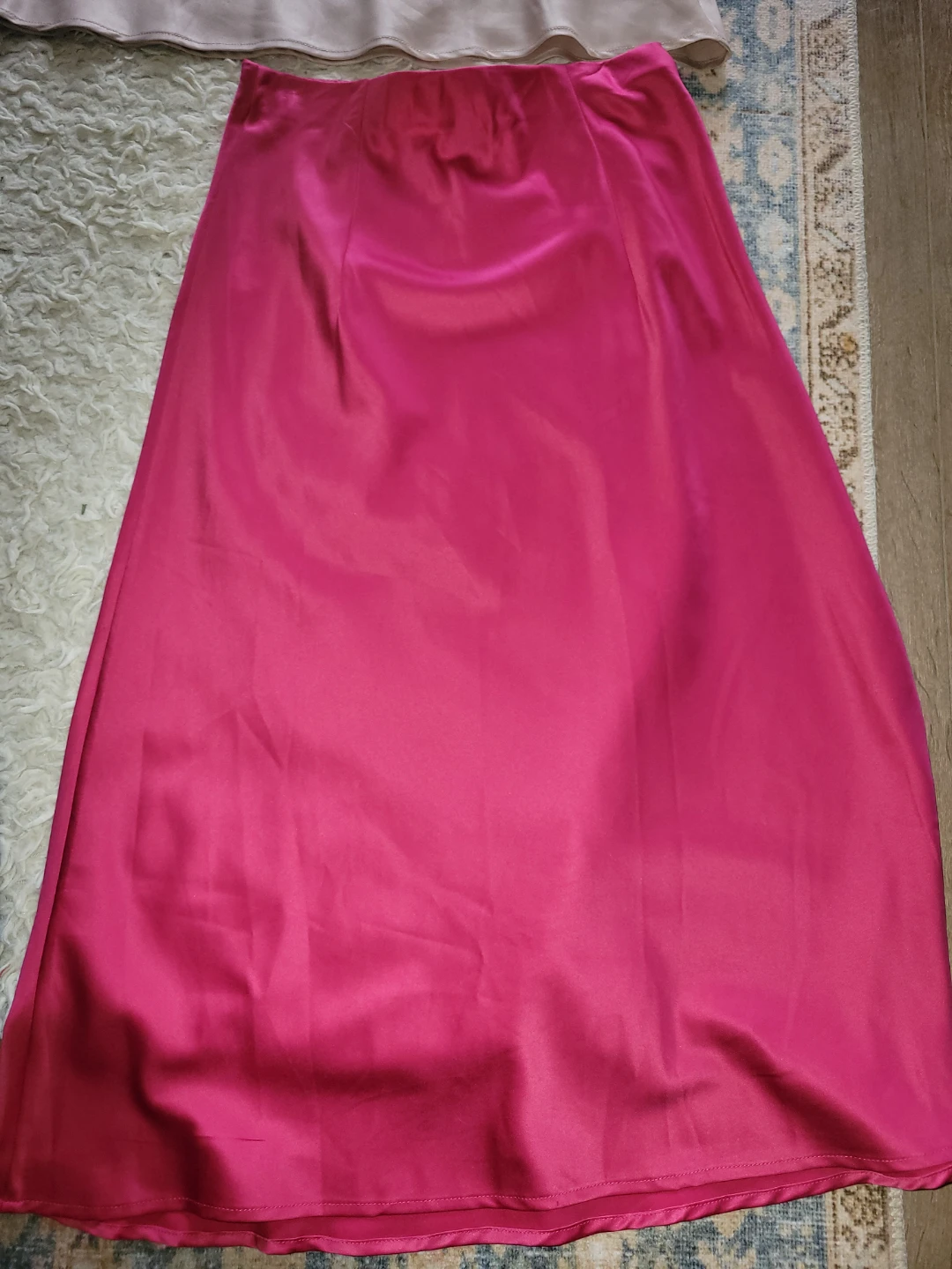 CLOSET CLEANOUT! $5.00 FOR ALL!! Satin Slip Skirts - photo 5