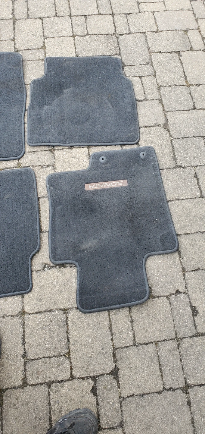 2014 Hyundai Sonata Floor Mats and Spare Tire Kit - photo 5