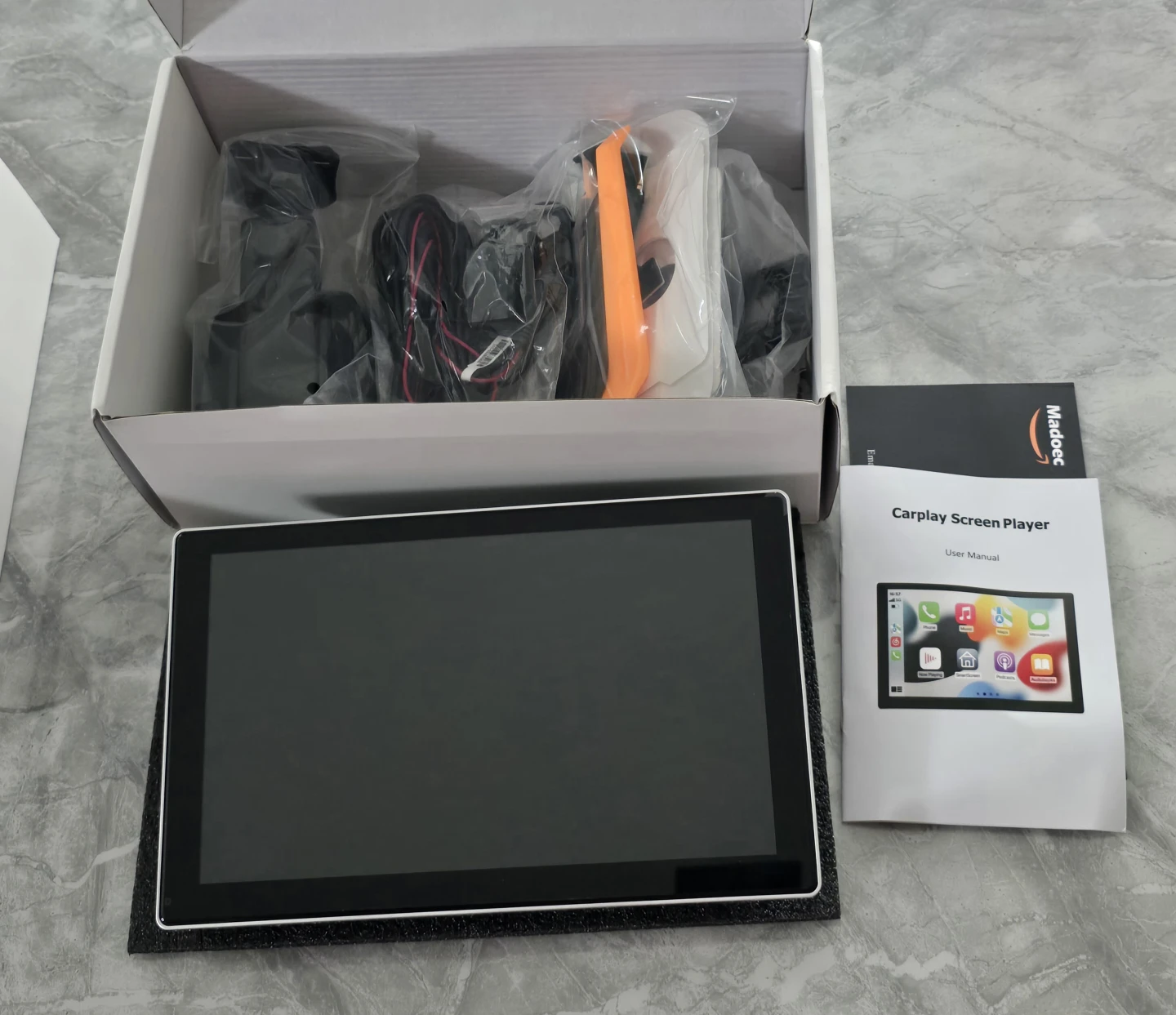 Madoec Portable Apple Carplay & Android Auto Screen - 9" - photo 4