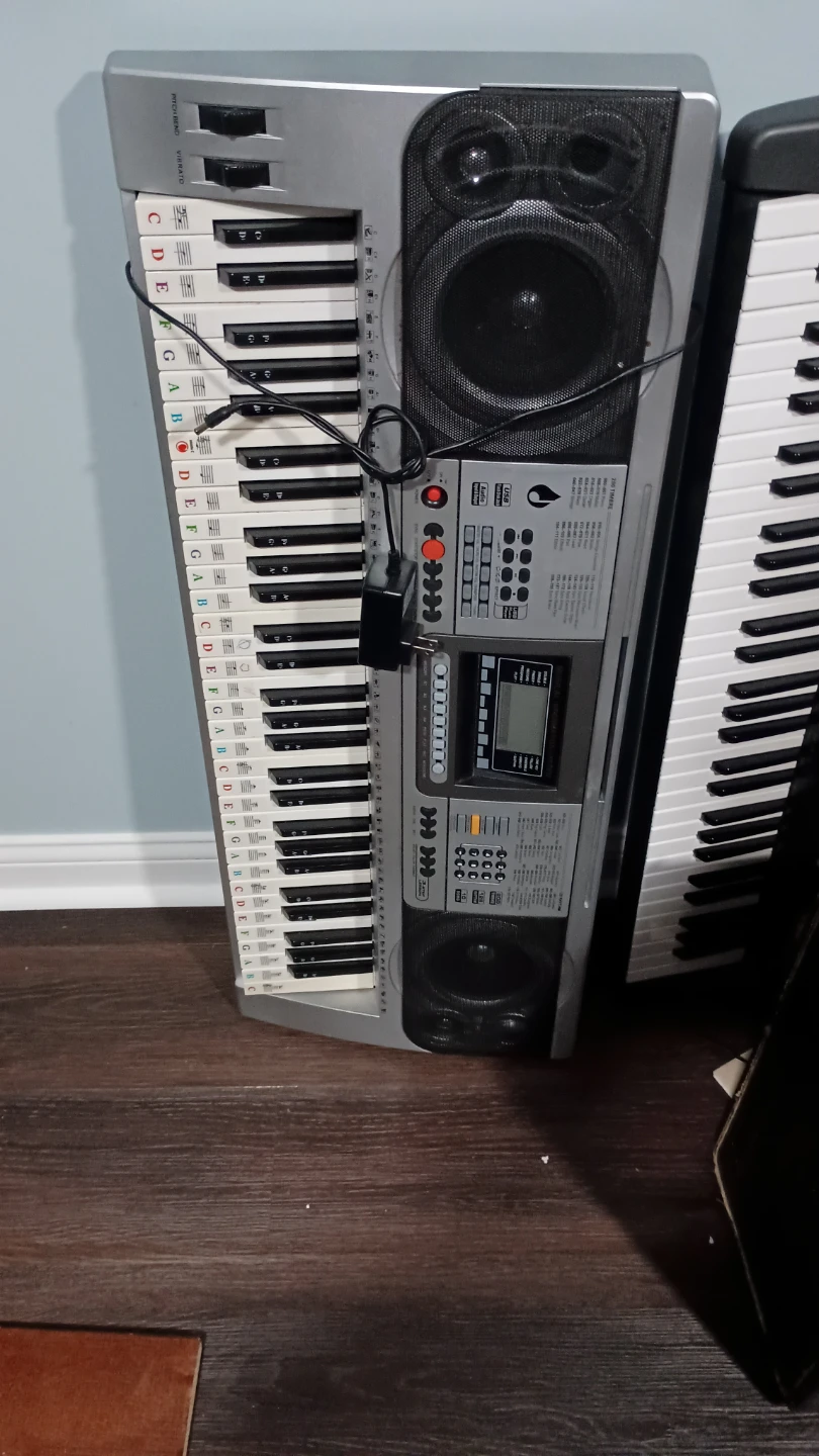 Electronic Keyboard with Power Adapter