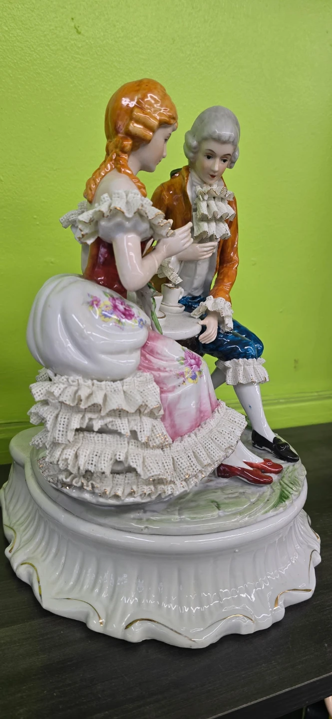 🌸 Vintage Porcelain Couple Figurine / Lamp Base – $35 🌸 - photo 2
