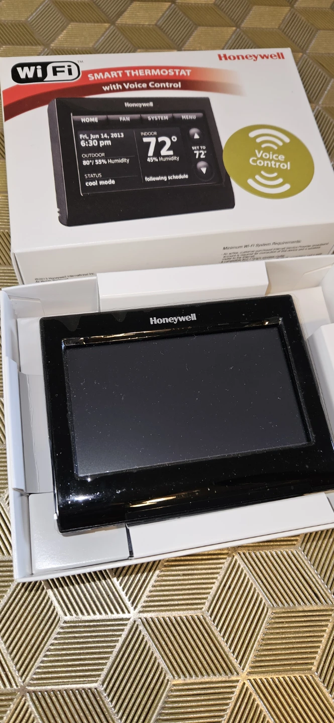 Honeywell WiFi Smart Thermostat with Voice Control - photo 3