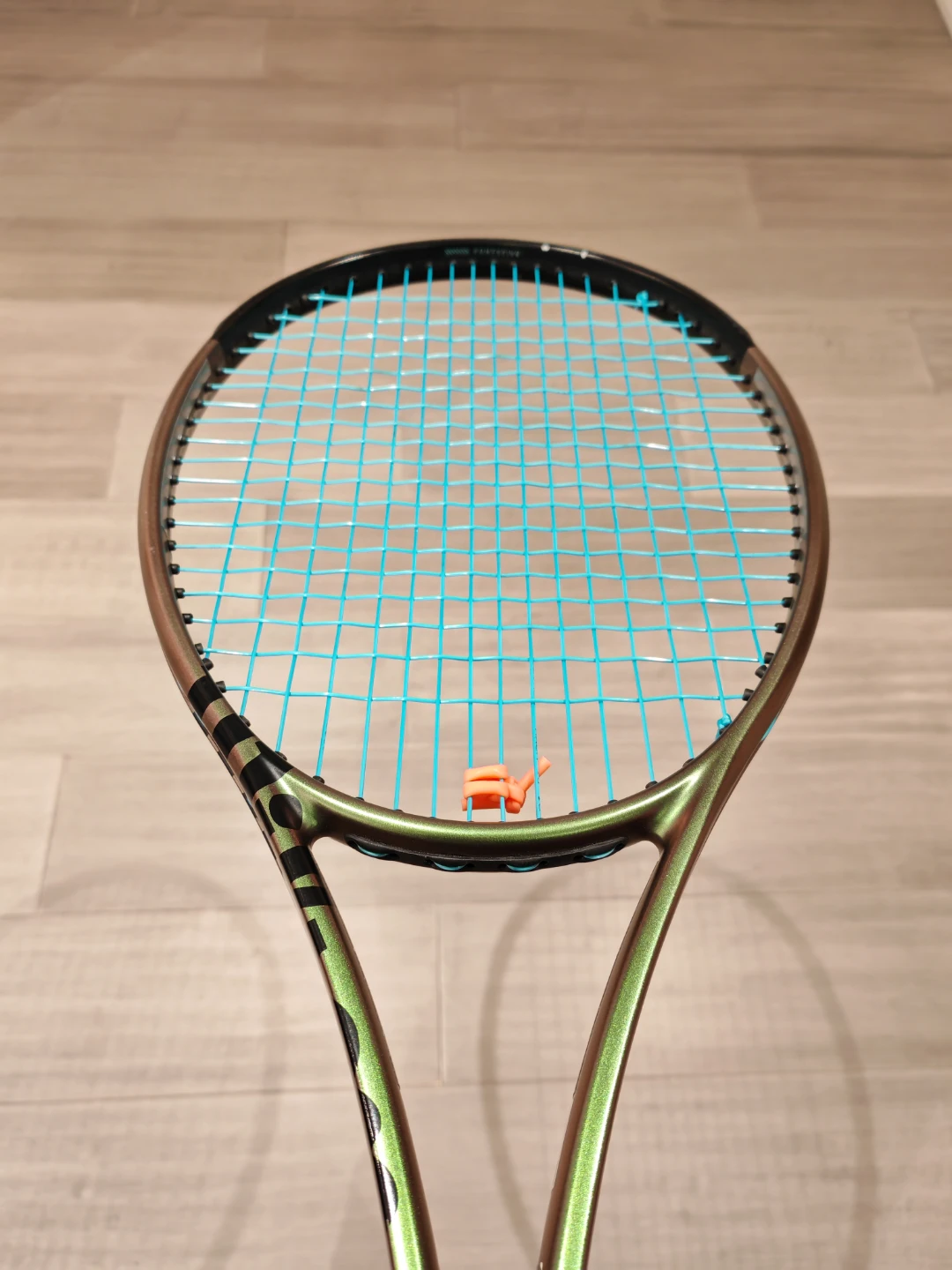 Wilson Blade V8 98 Tennis Racquet - photo 2
