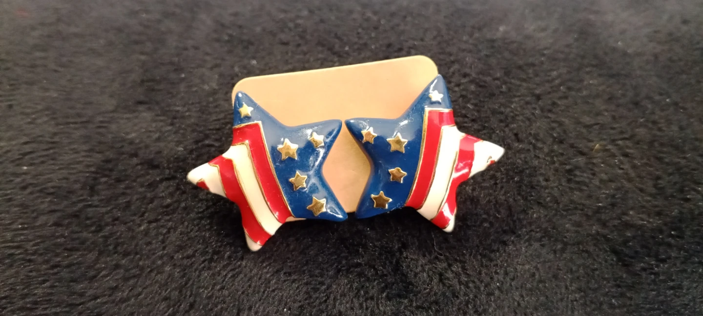 Vintage 🔥 Star Earrings with American Flag Design