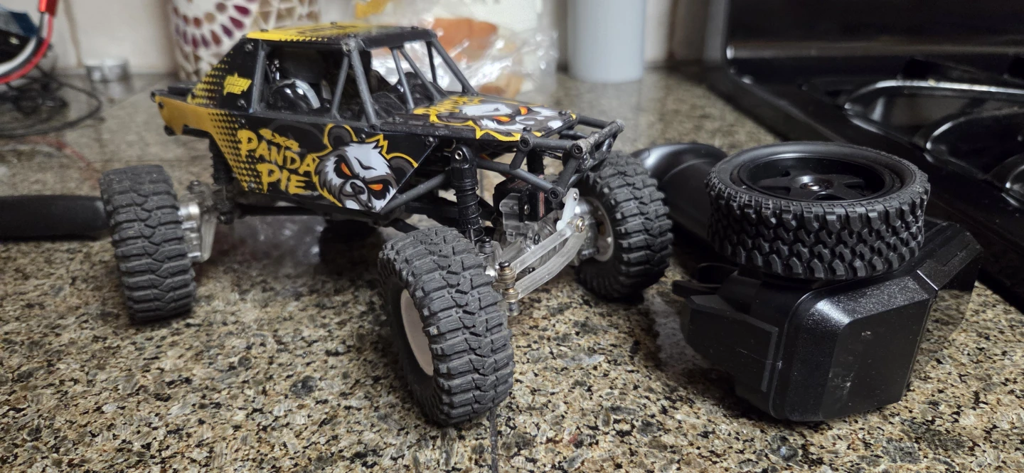 RC 4 wheel steer Rock Crawler Truck "Panda Pie" 1/24 scale